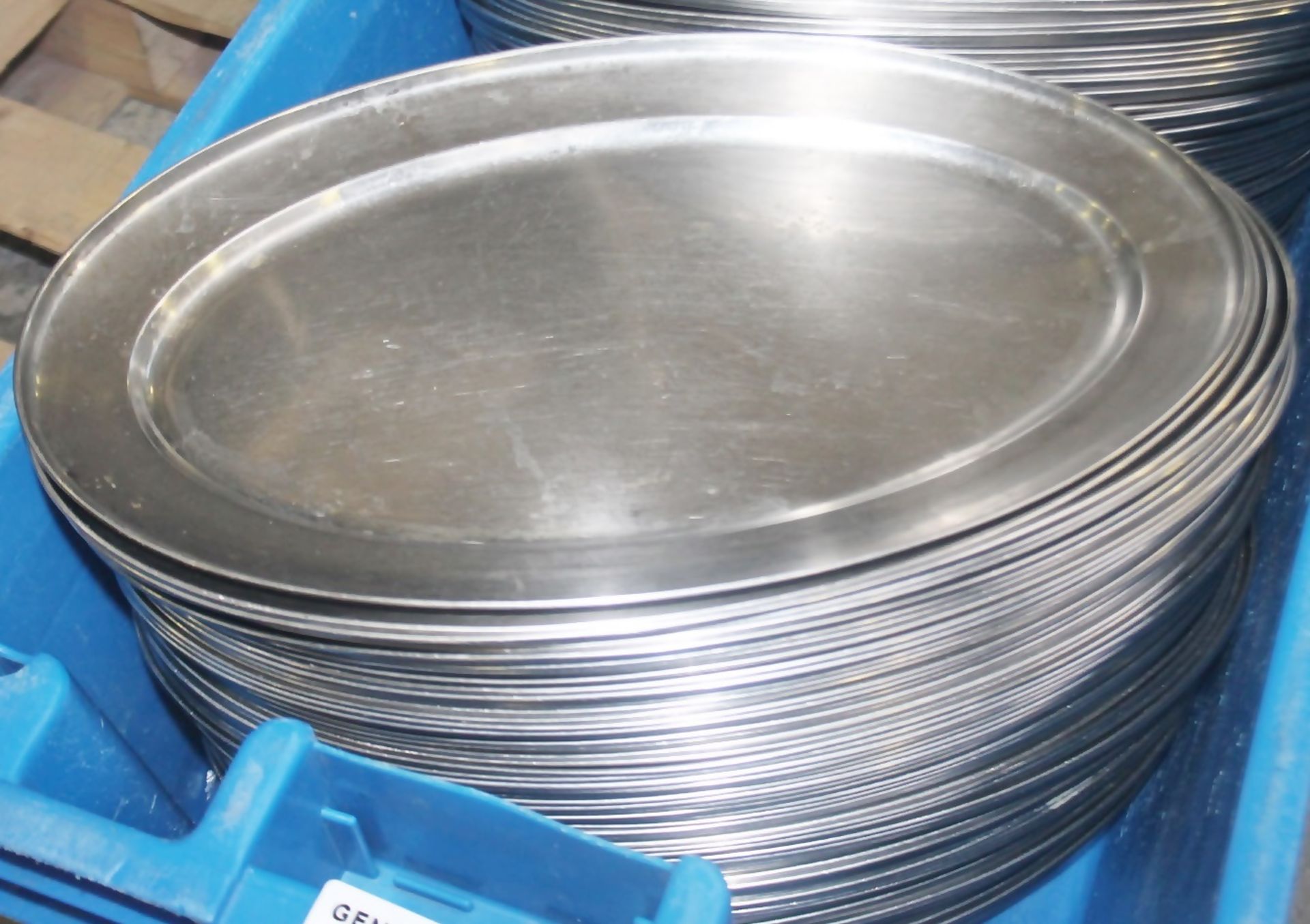 50 x Stainless Steel Oval Restaurant Serving Tray Platters - Dimensions (approx): 45 x 29cm - - Image 2 of 4