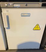 1 x LEC EssenChill Undercounter Commercial Refrigerator - Model BRS200W