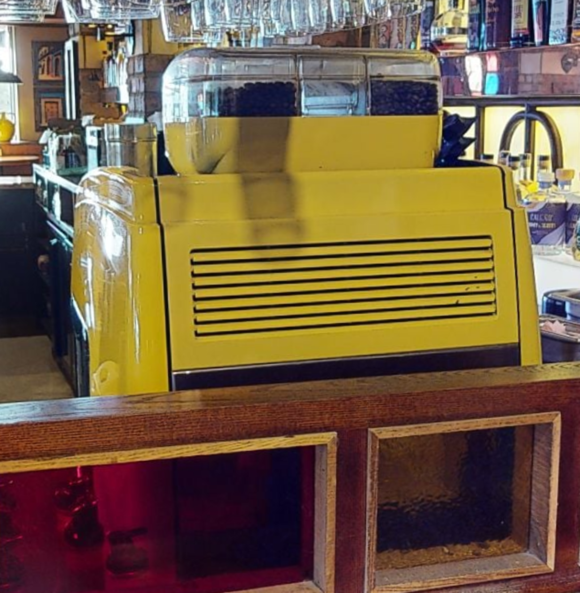 1 x La Cimbali S39 Barsystem Espresso Bean to Cup Coffee Machine - Bright Yellow Finish - 240V Plug - Image 3 of 14