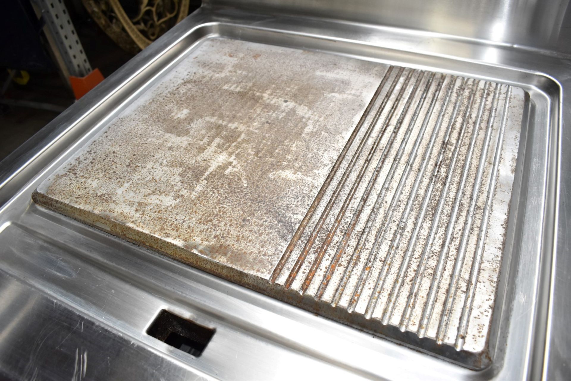 1 x Angelo Po Cooking Griddle - Solid Top and Ribbed - 3 Phase - Dimensions: H83 x W80 x D90 cms - Image 4 of 9
