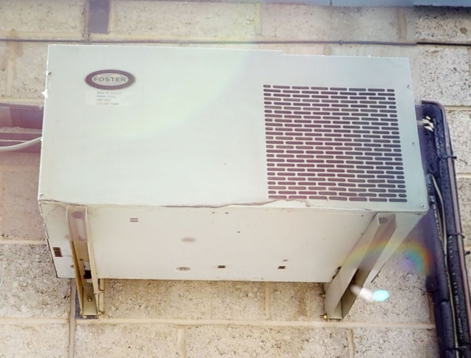 1 x Fosters Freezer Room Condensing Unit With Control Panel and Outdoor Unit - Model KEC25-6L - Image 3 of 7