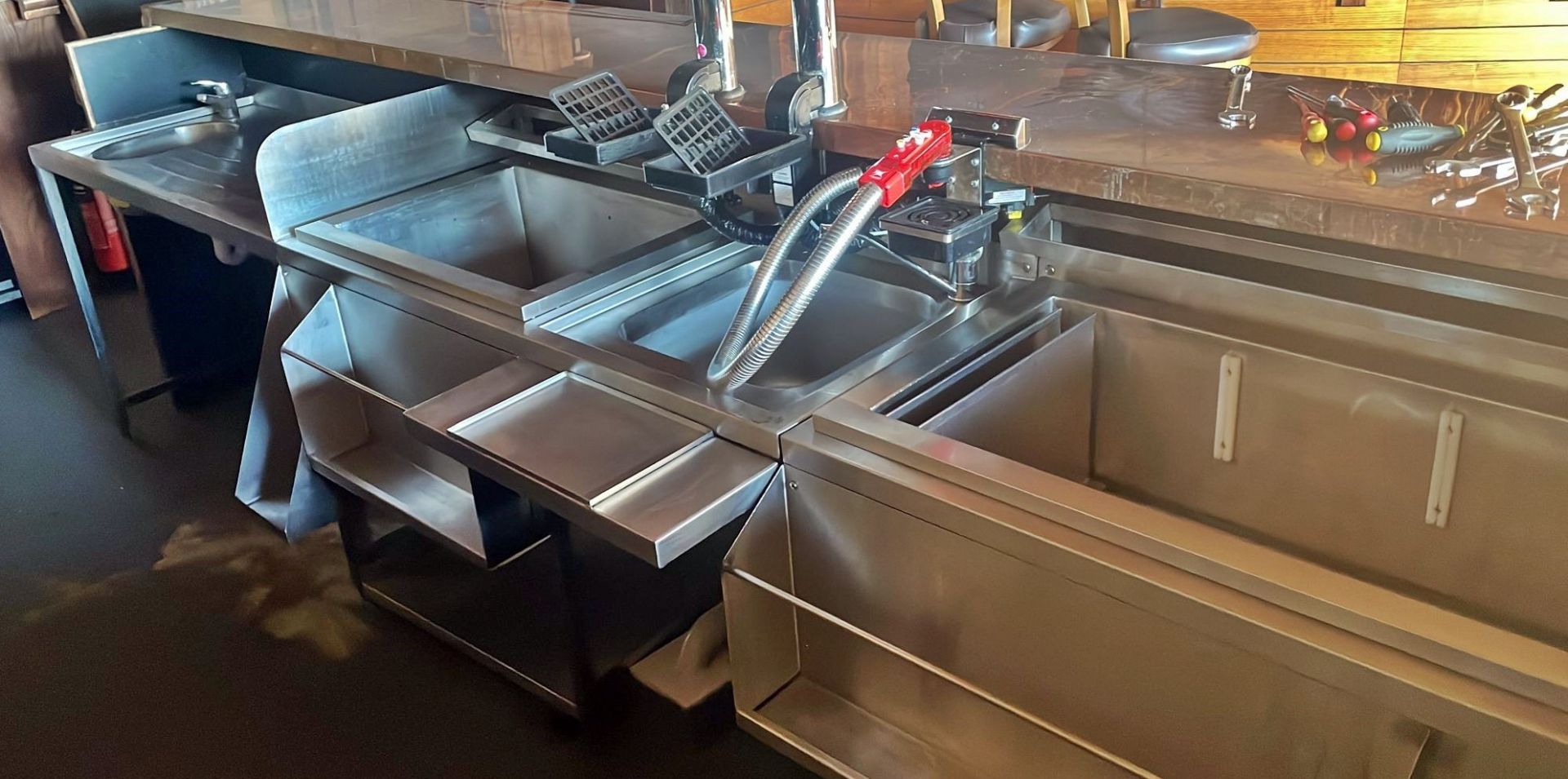 4 x Large Stainless Steel Backbar Units Including an Icewell With Speed Rail and Handwash Basin, - Image 2 of 8