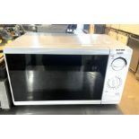 1 x Domestic 700w Microwave Oven