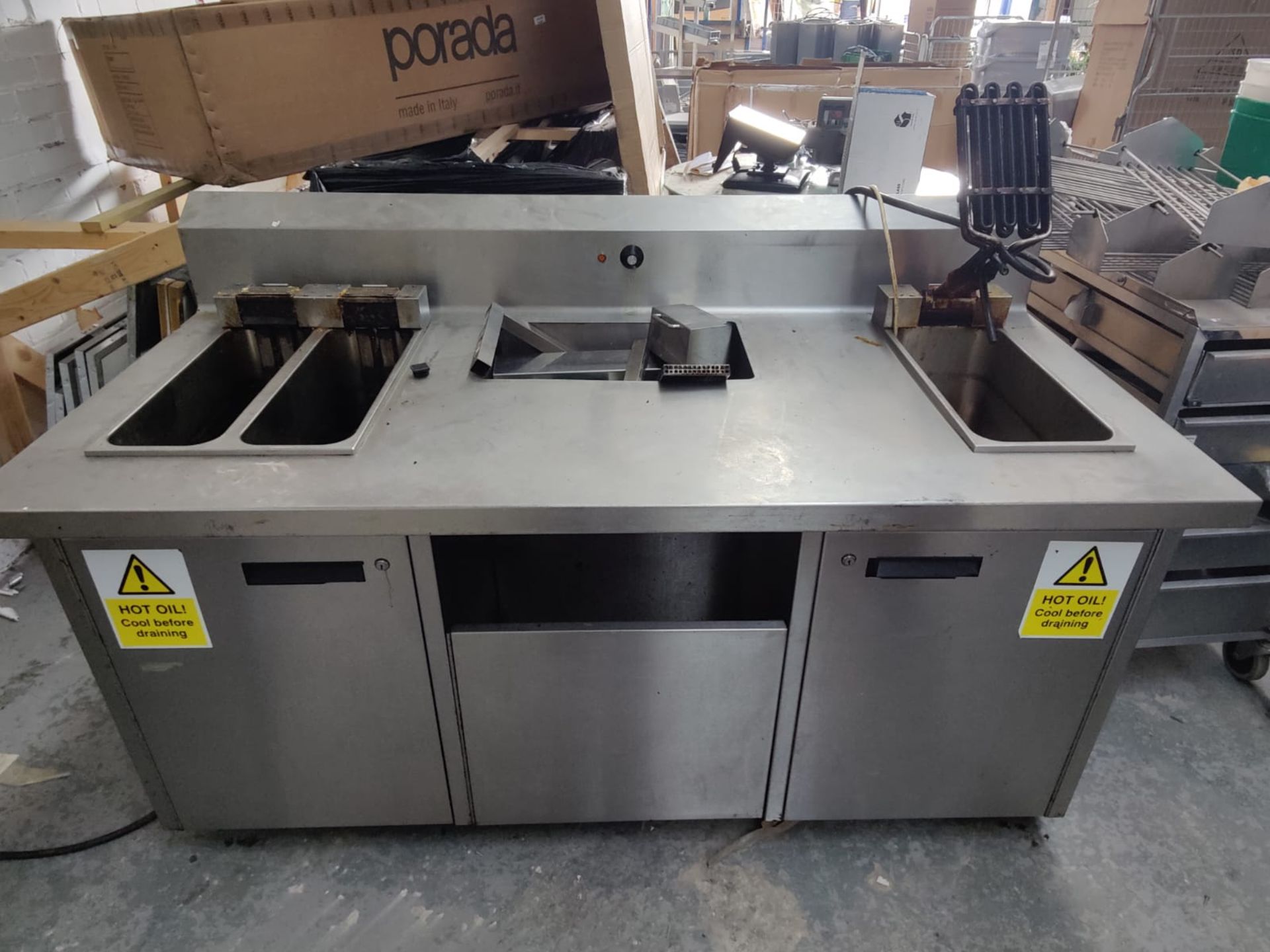 1 x Stainless Steel Restaurant Cookstation With Single and Twin Tank Integrated Valentine V2200 - Image 10 of 12