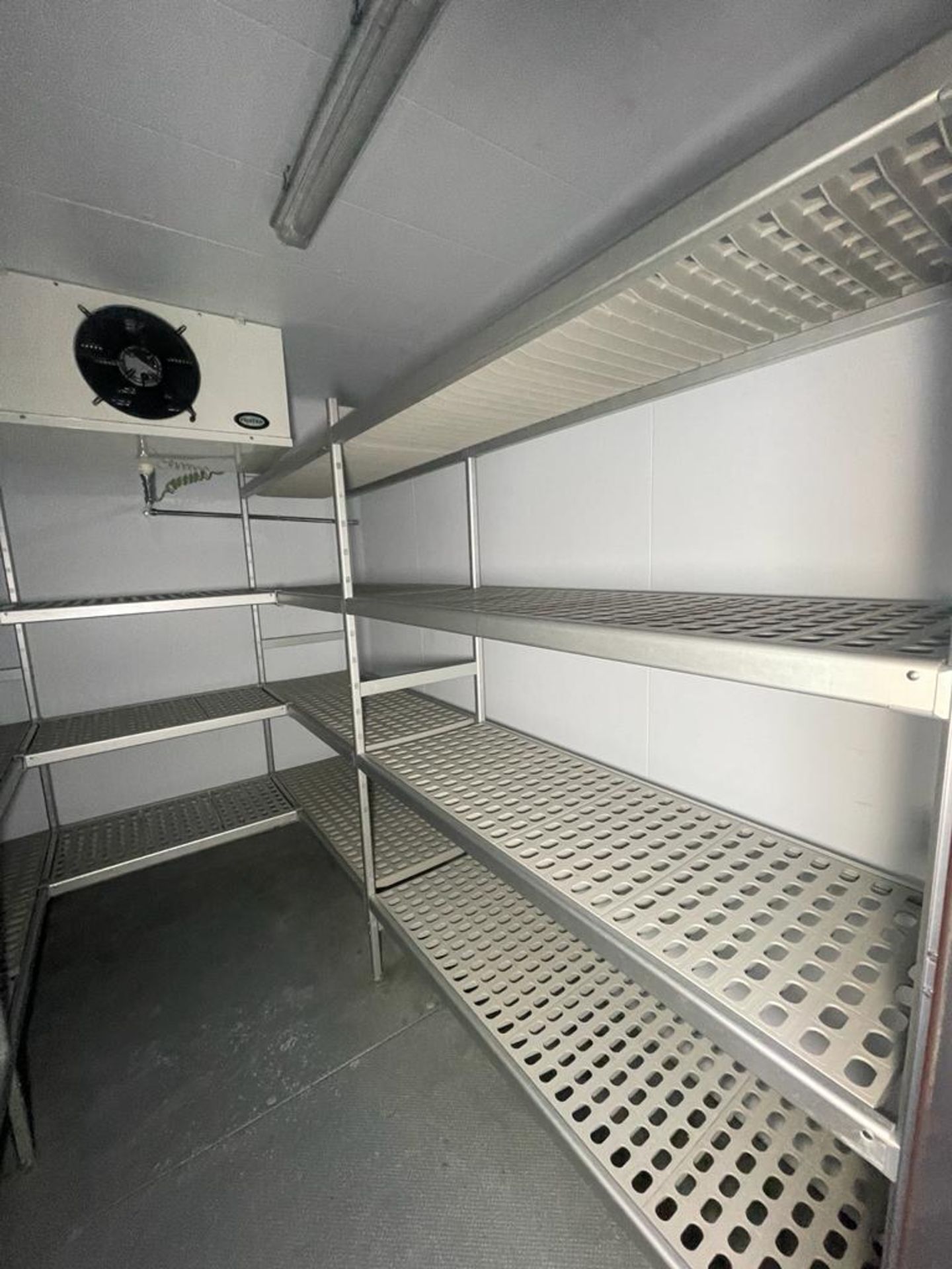 1 x Aluminium Cold Room Shelving Featuring Perforated Hygenic Shelves - U Shape Configuration - Image 4 of 4