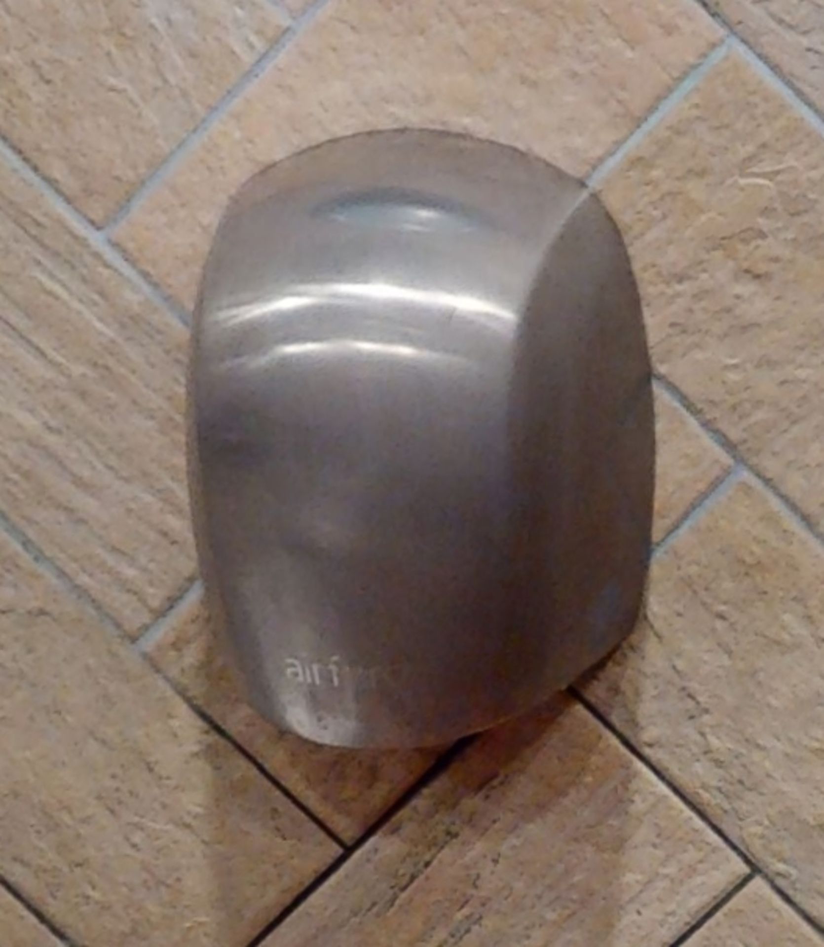 1 x Airforce Bathroom Electric Hand Dryer With Chrome Finish - Image 2 of 2