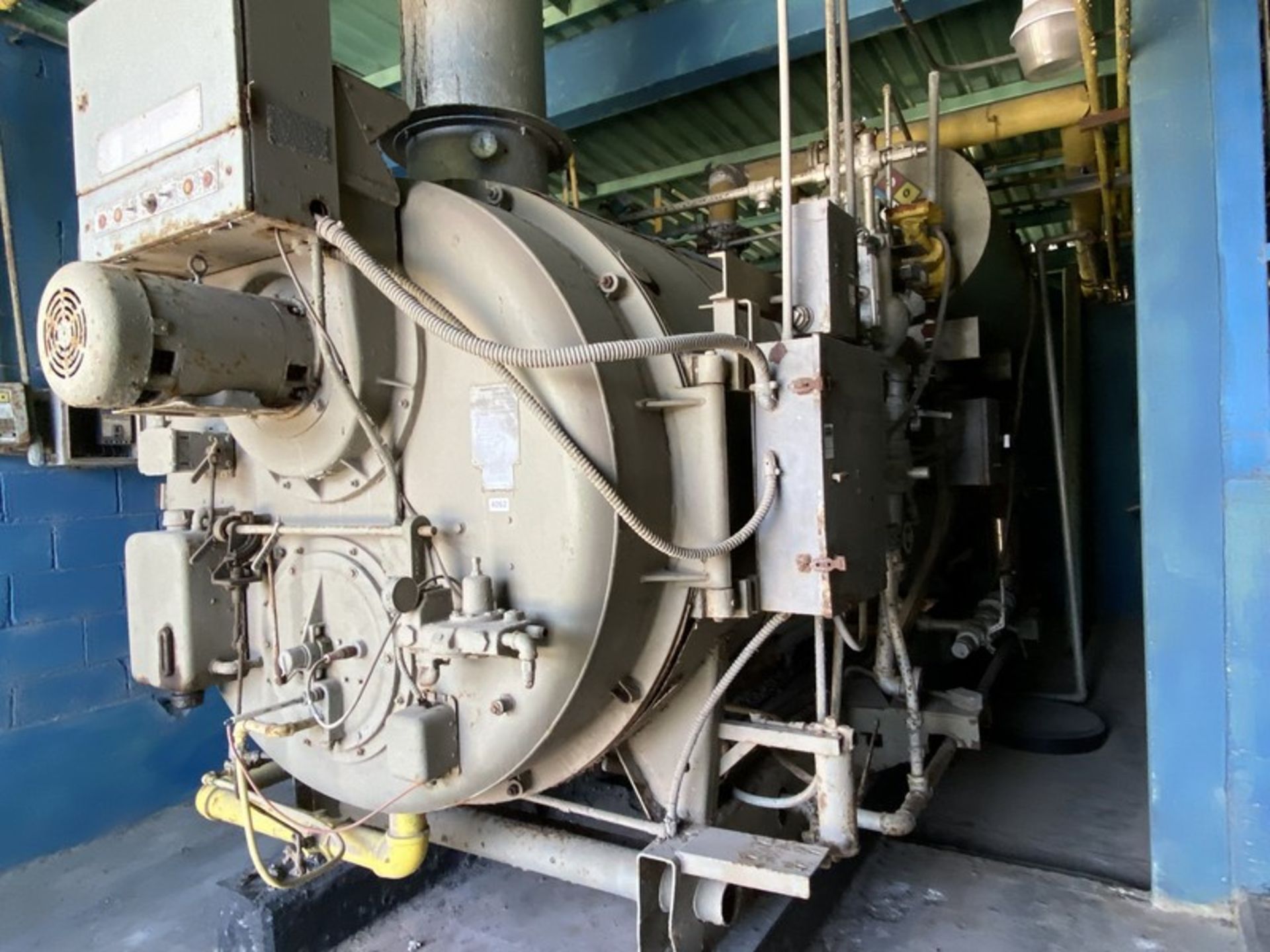 200 HP Cleaver Brooks Packaged Boiler. CB700-200, SN. L-88838, Natural gas fired. - Image 6 of 12