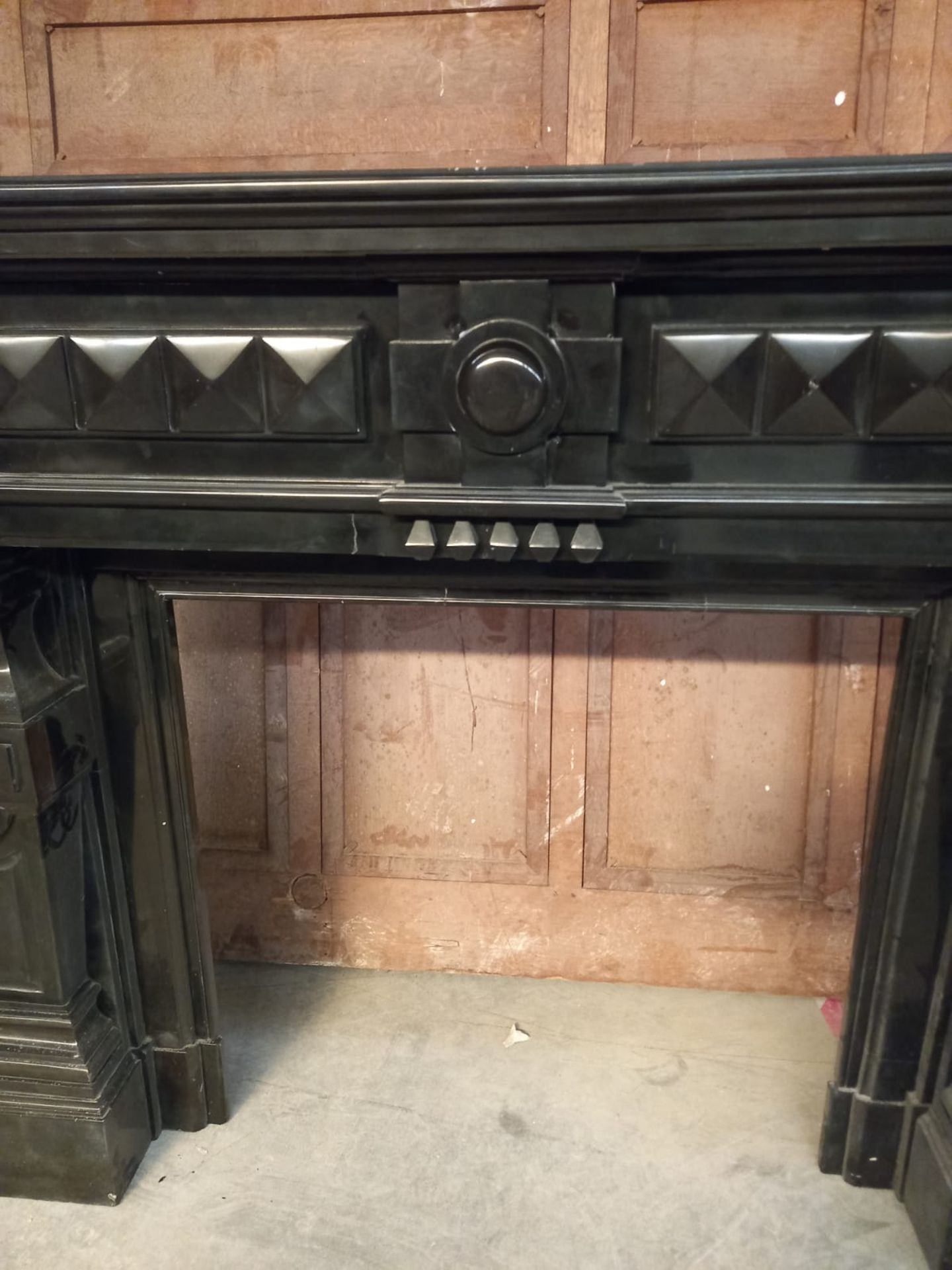 Important fireplace in black Belgian marble - Image 4 of 7