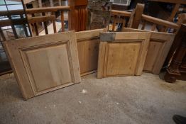 Lot (4) of wooden panels-H70x73