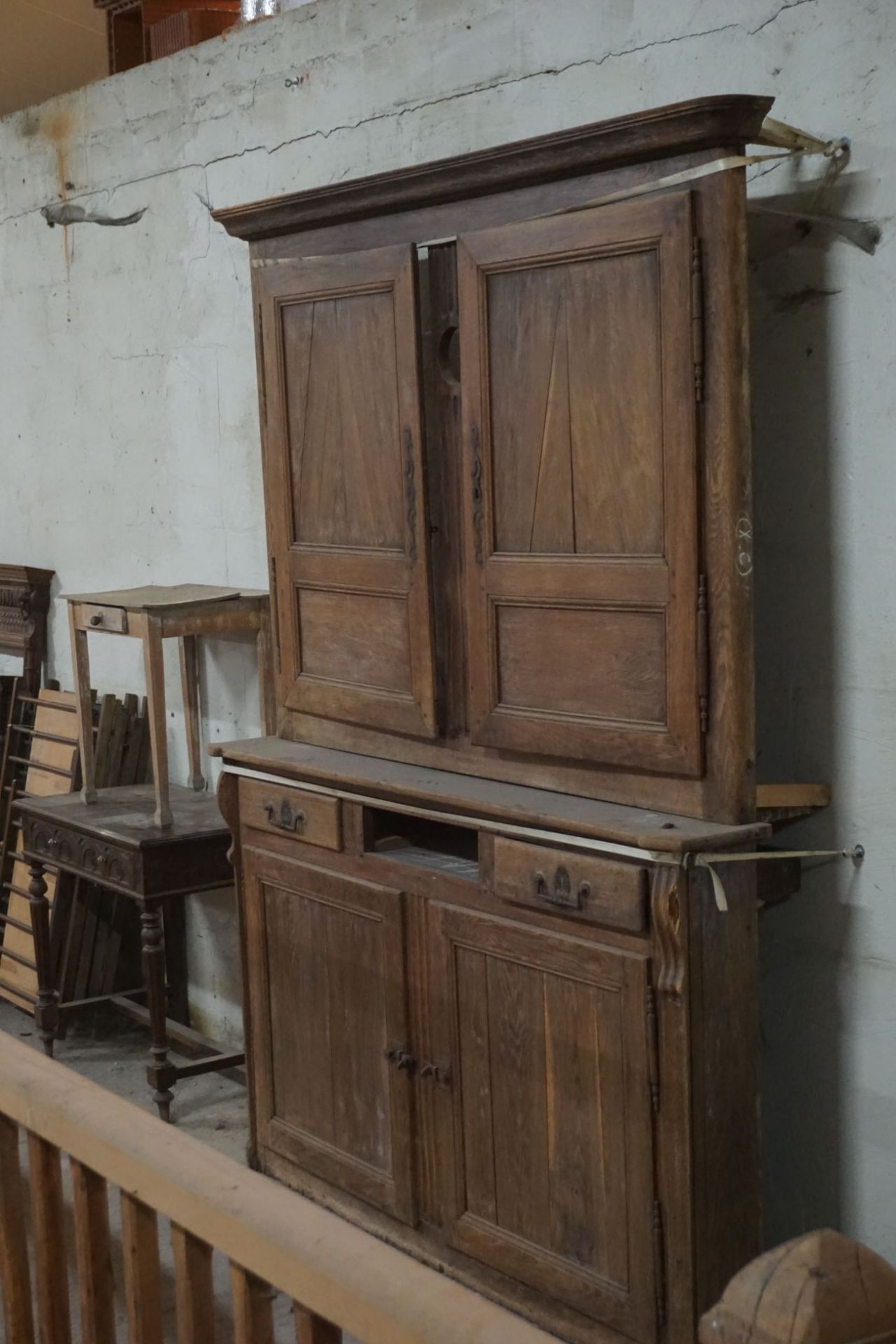 Oak cupboard-H225x170