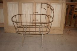 Wrought iron cradle-H97x90x50