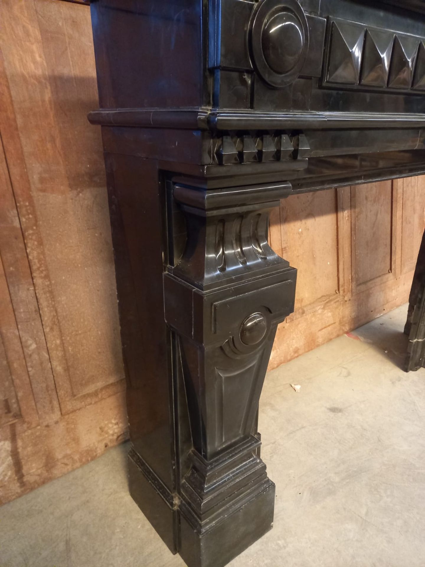 Important fireplace in black Belgian marble - Bild 5 aus 7