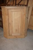 Pine corner cupboard-H120x100