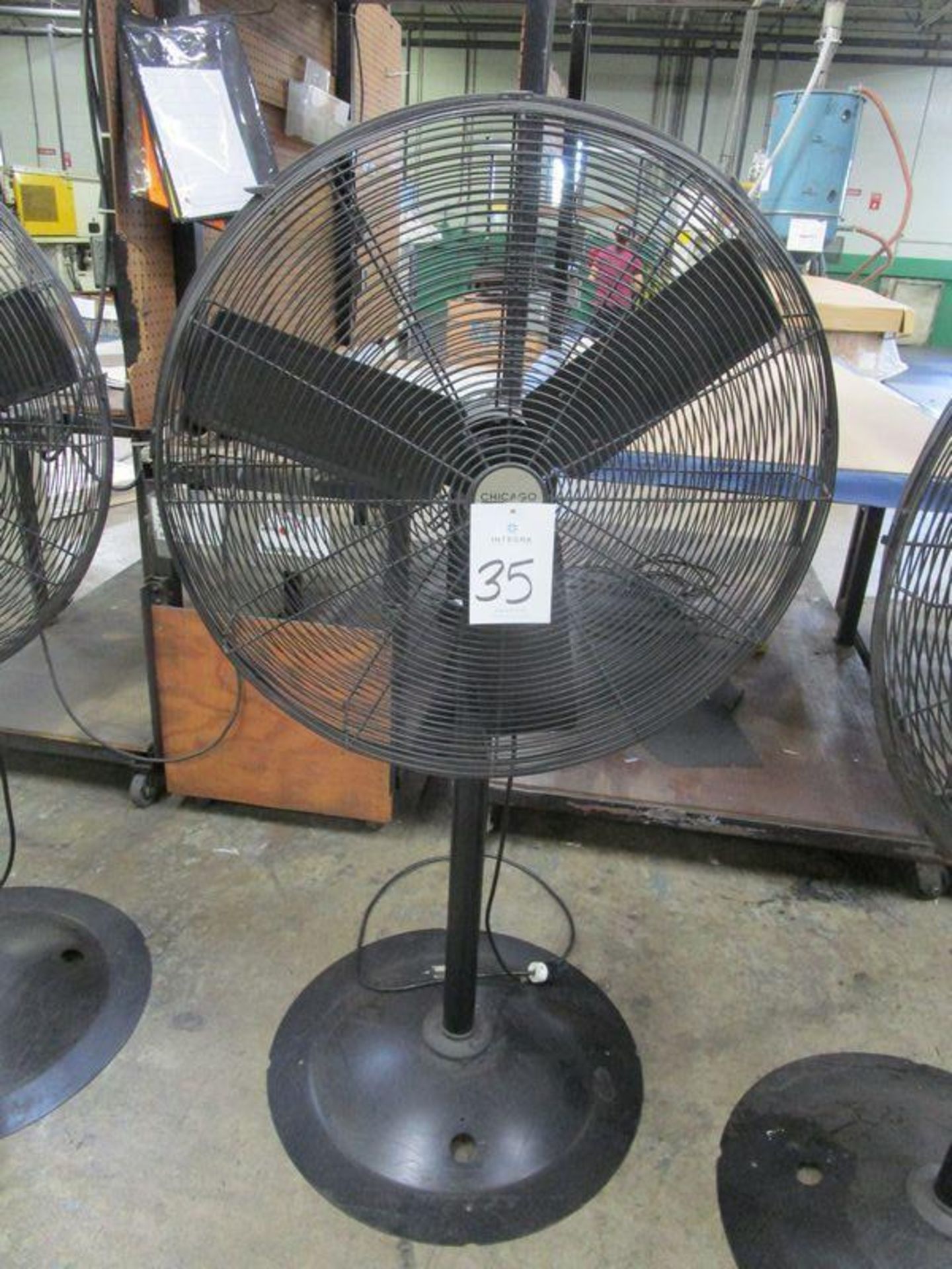 Chicago Electric HVP-30E 30" Pedestal Fan