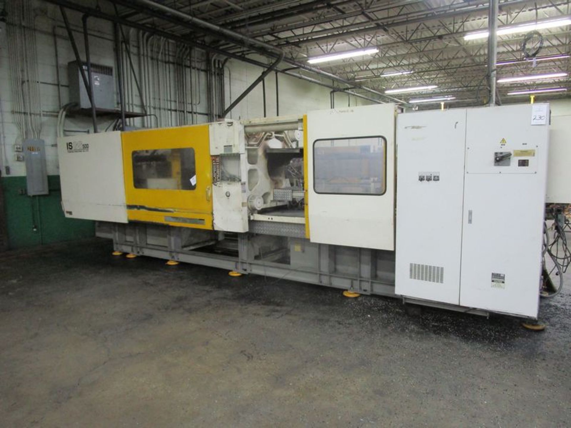 Toshiba ISGS500V10-27B 500-Ton Plastic Injection Molding Machine, S/N 507101, 1995