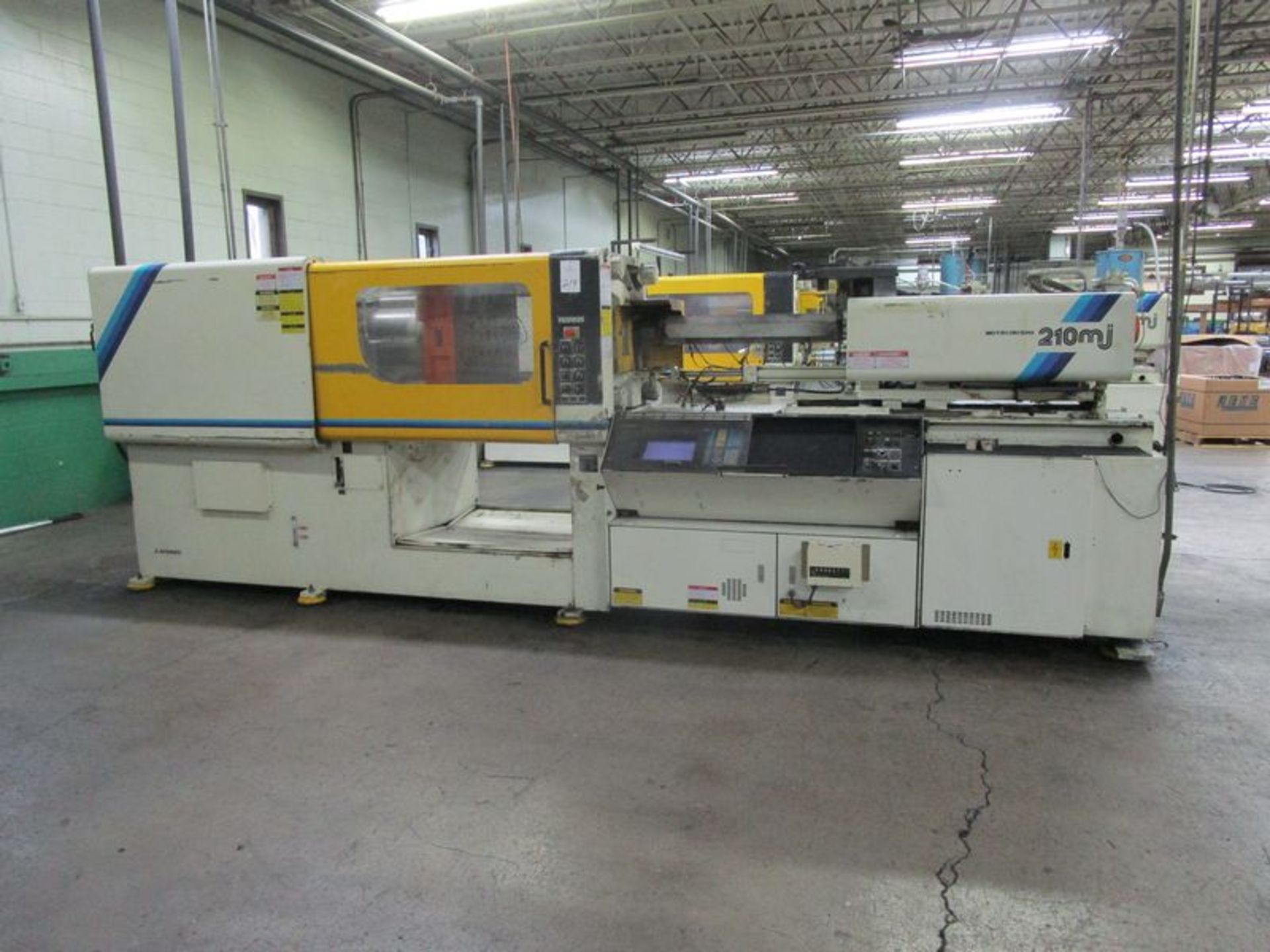 Mitsubishi 190MJ-15 190-Ton Plastic Injection Molding Machine, S/M P1915028, 1992