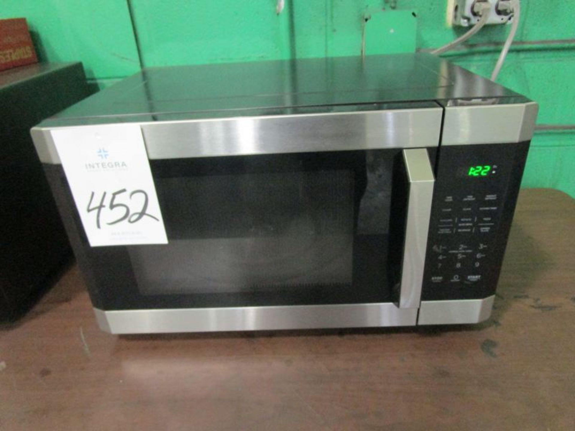 Lot of (2) 1800W Microwave Ovens - Image 2 of 3