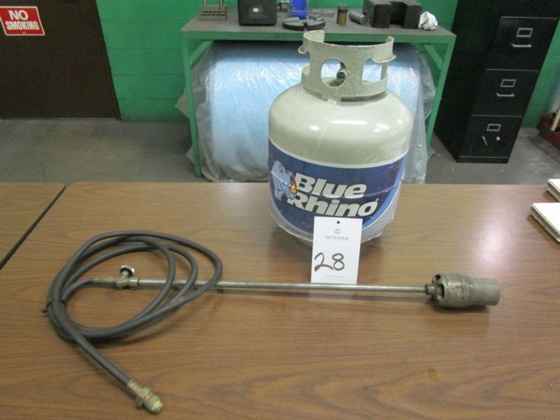 25,000 BTU Propane Torch with Tank