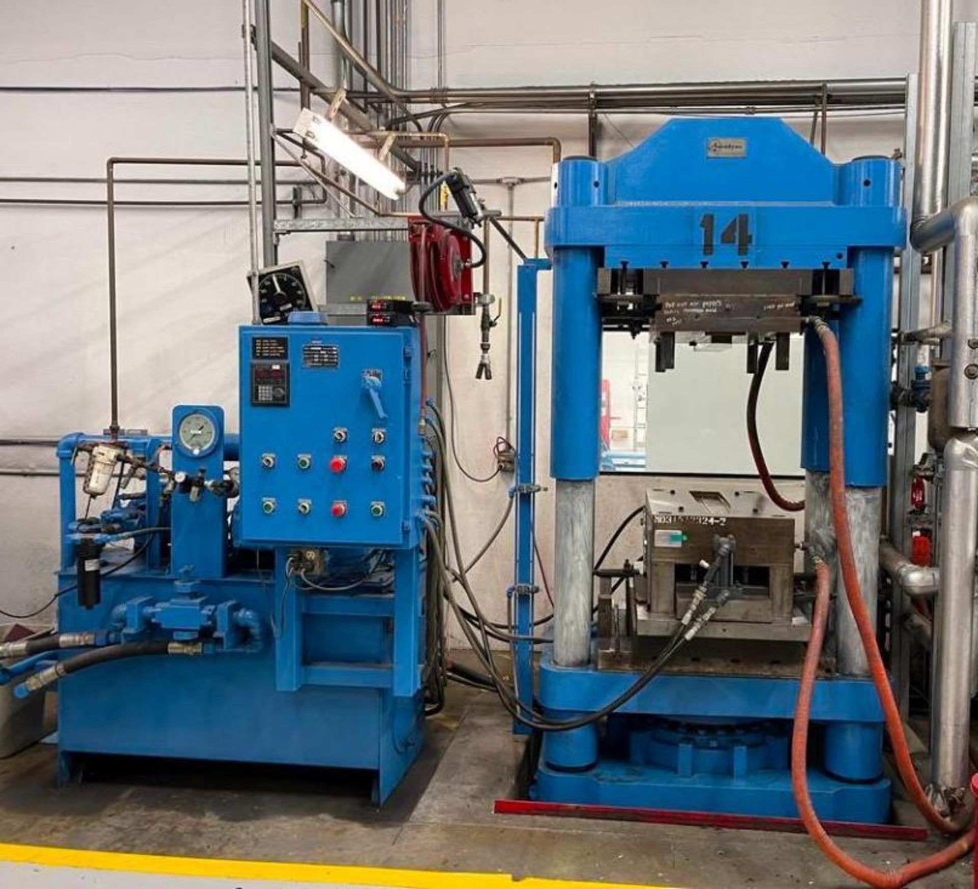 Accudyne 400-Ton 4-Post Up-Acting Hydraulic Compression Composite Molding Press