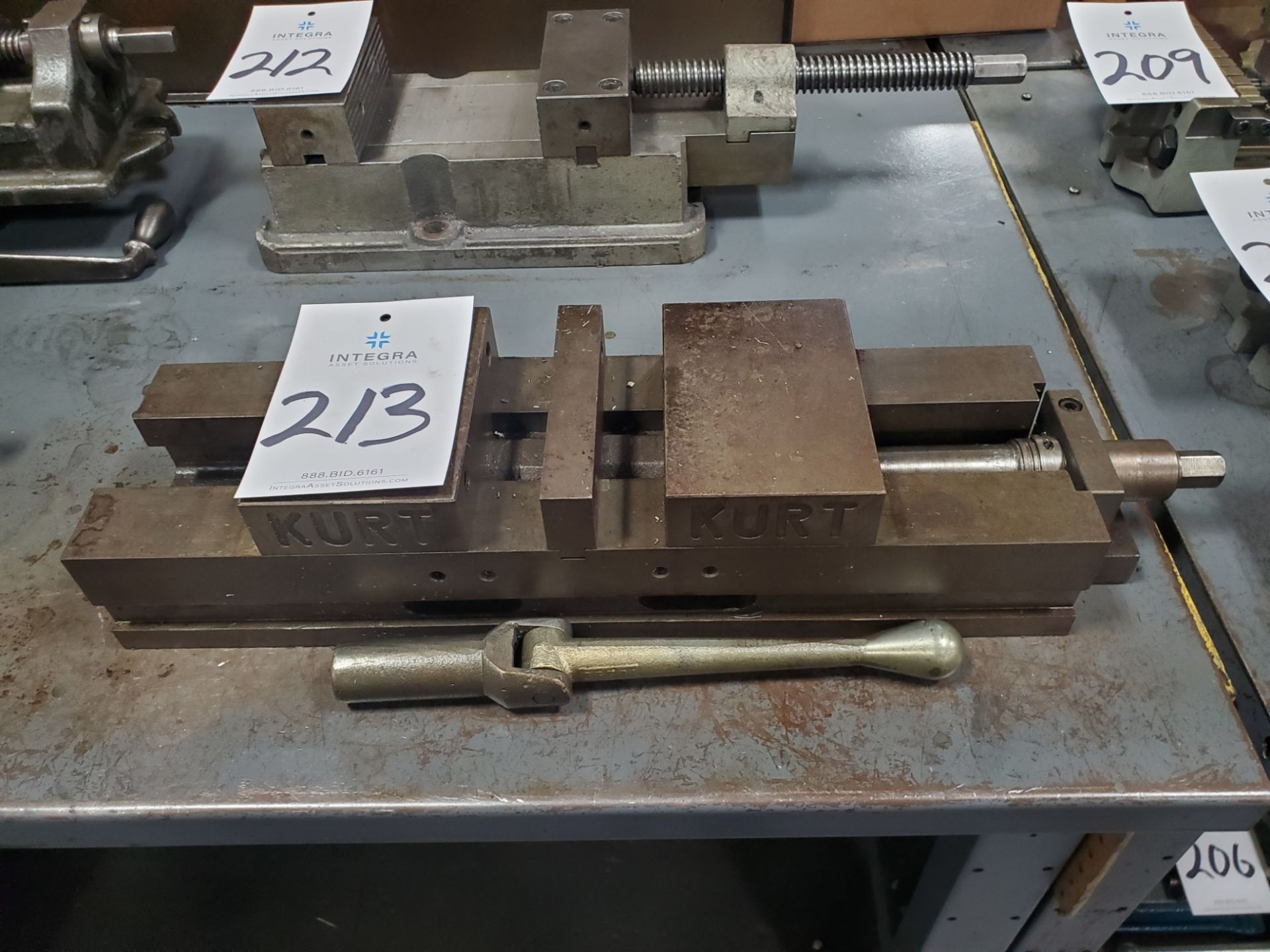 Kurt 6" Machine Vise