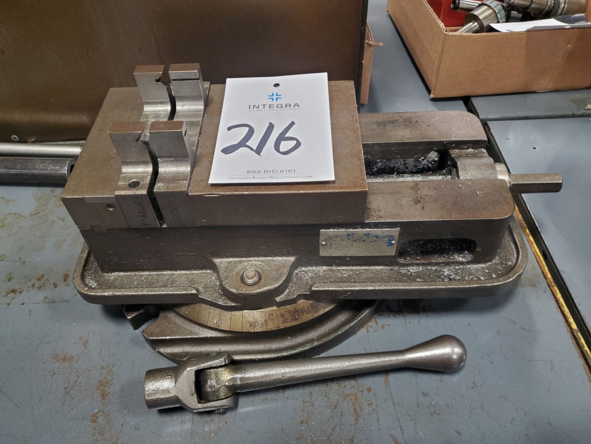 6" Machine Vise with Swivel Base