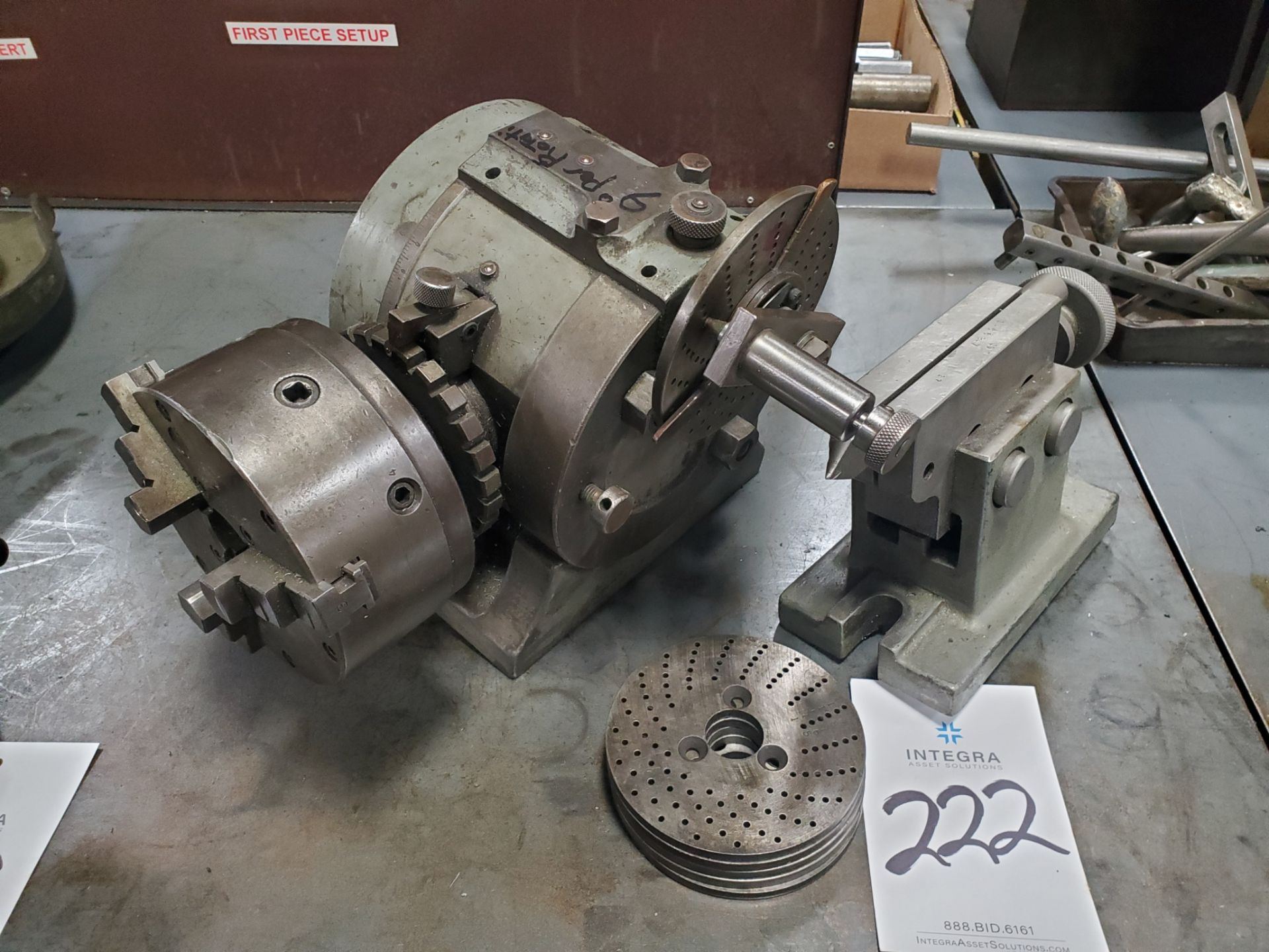 Carroll Dividing Head with 6" 3-Jaw Chuck and Tail Stock