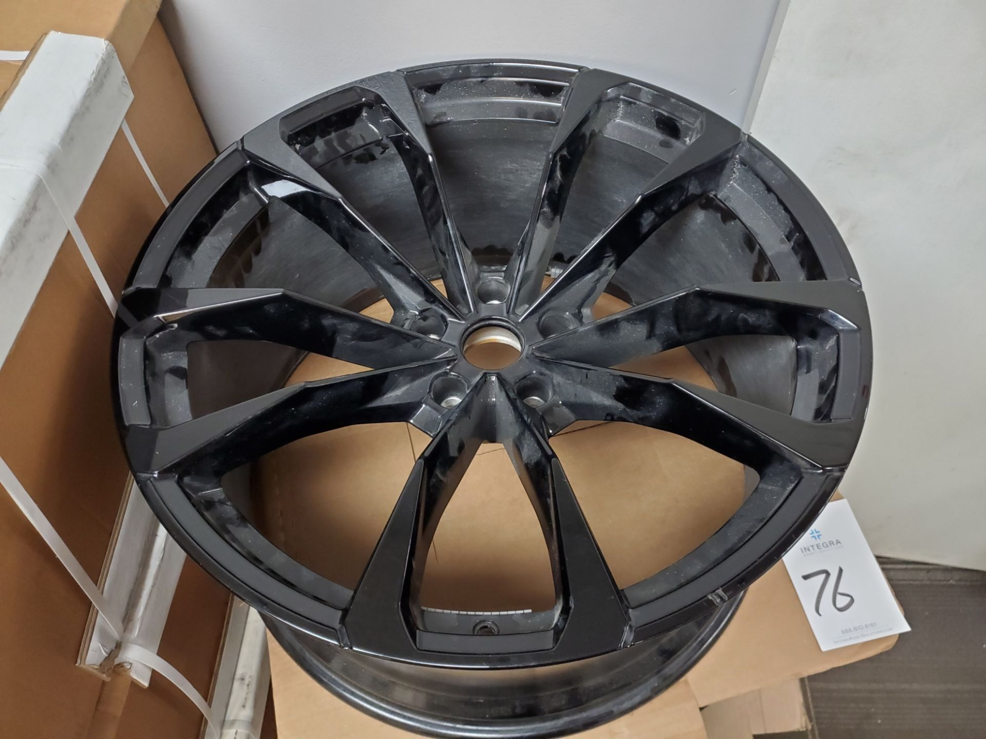 (4) URUs 23" Polished Black Wheel - Image 2 of 2