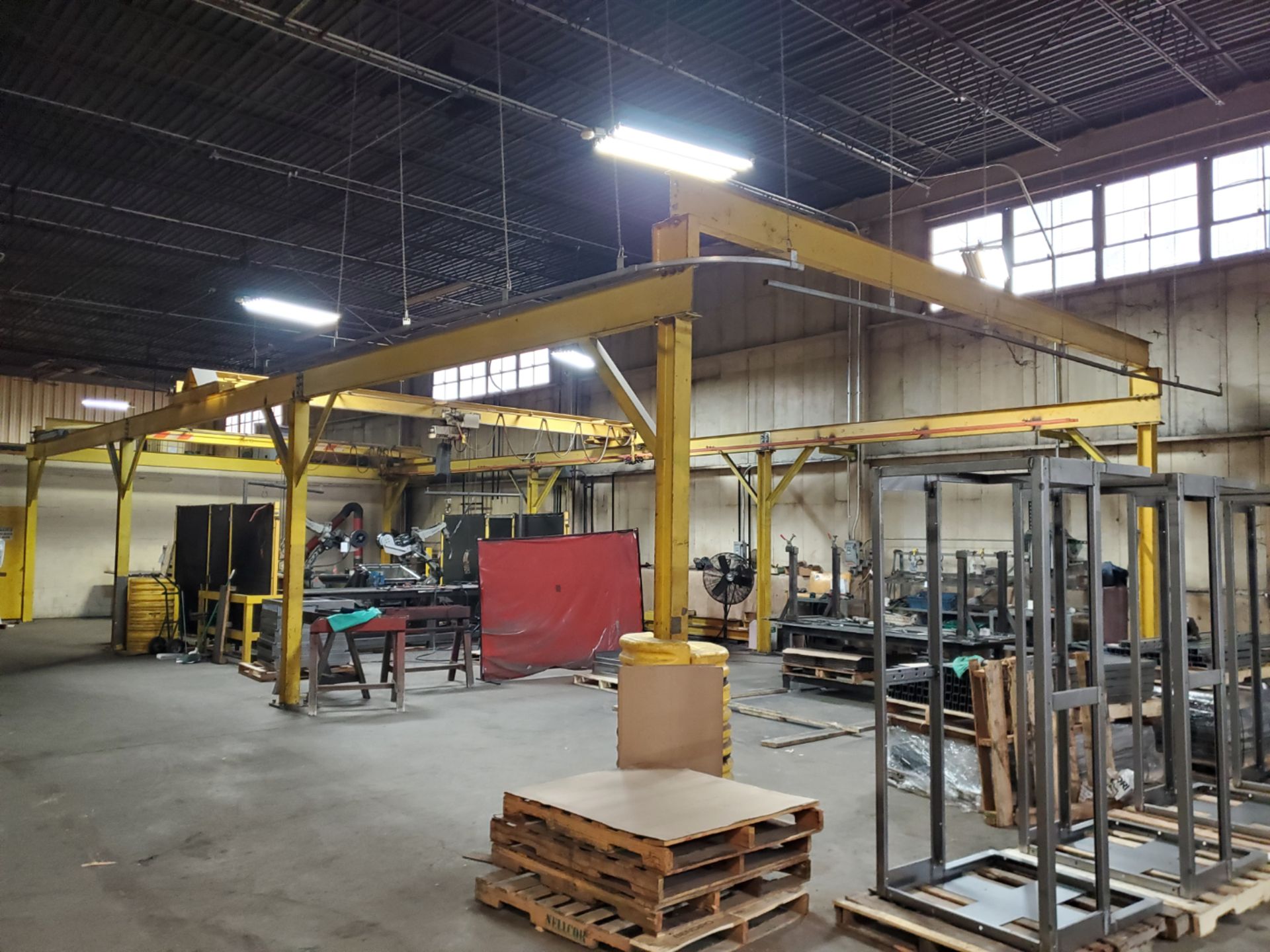 25' x 58' Free Standing Crane System - Image 2 of 11