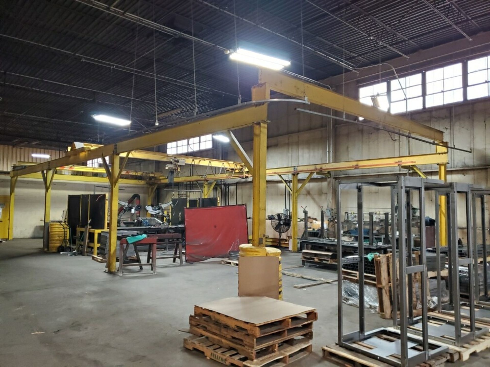 25' x 58' Free Standing Crane System - Image 3 of 11