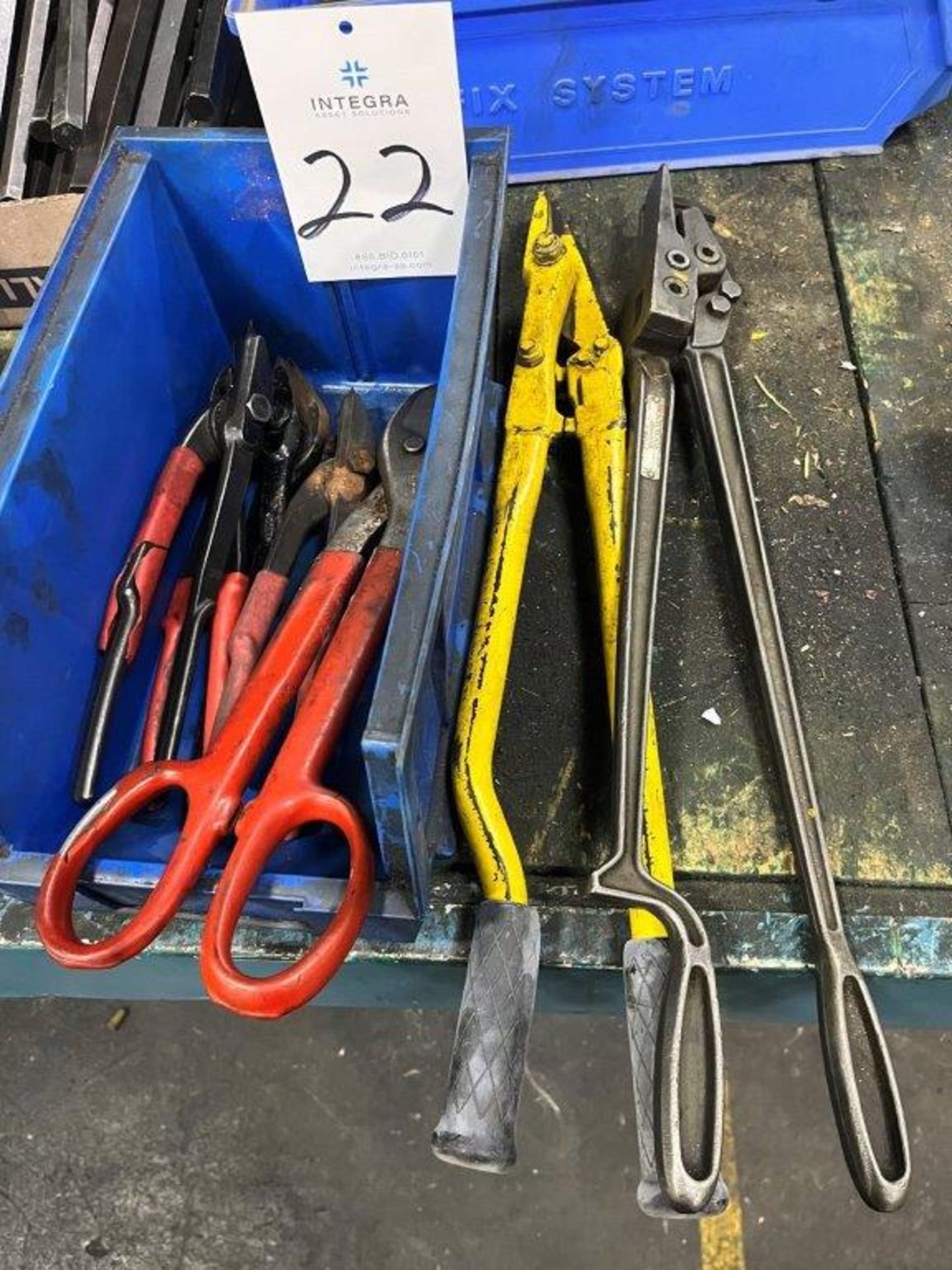 Lot of Assorted Steel Band Cutters