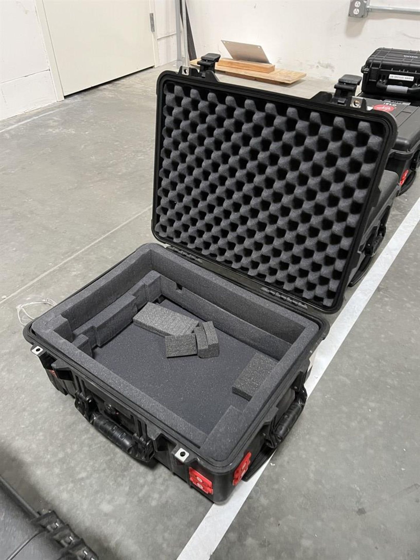PELICAN 1560 Protective Transport Case - Image 3 of 3
