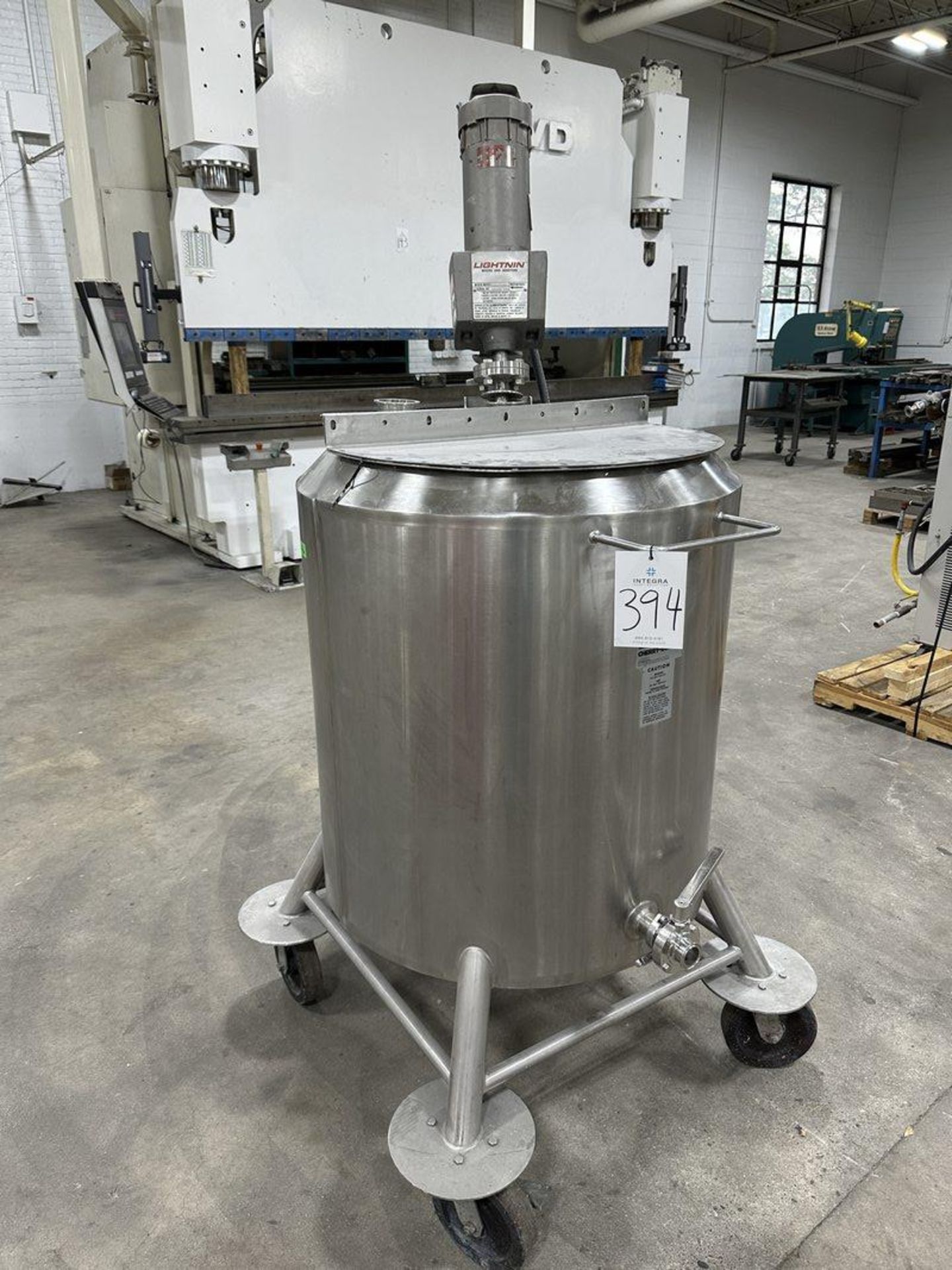 Cherry-Burrell 75-Gal Jacketed Drum with Lightnin XJ-75SCR Mixer with Rolling Base