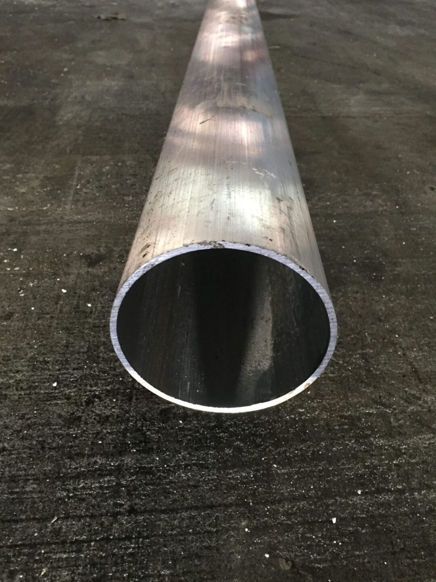 Aluminum Pipe 4" x 4" x 251" L - Image 3 of 4