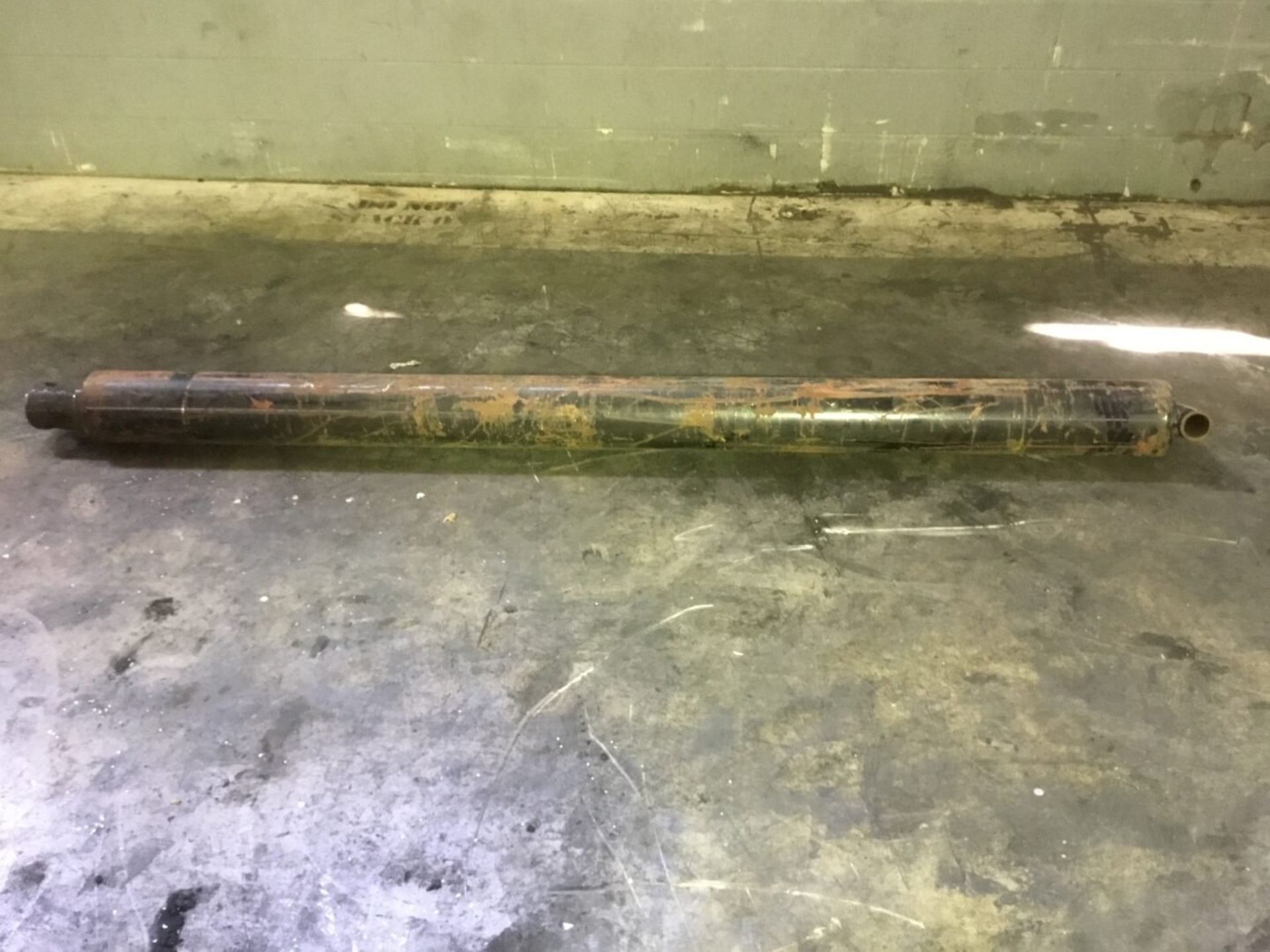 4" x 101" Shearing Hydraulic Cylinder