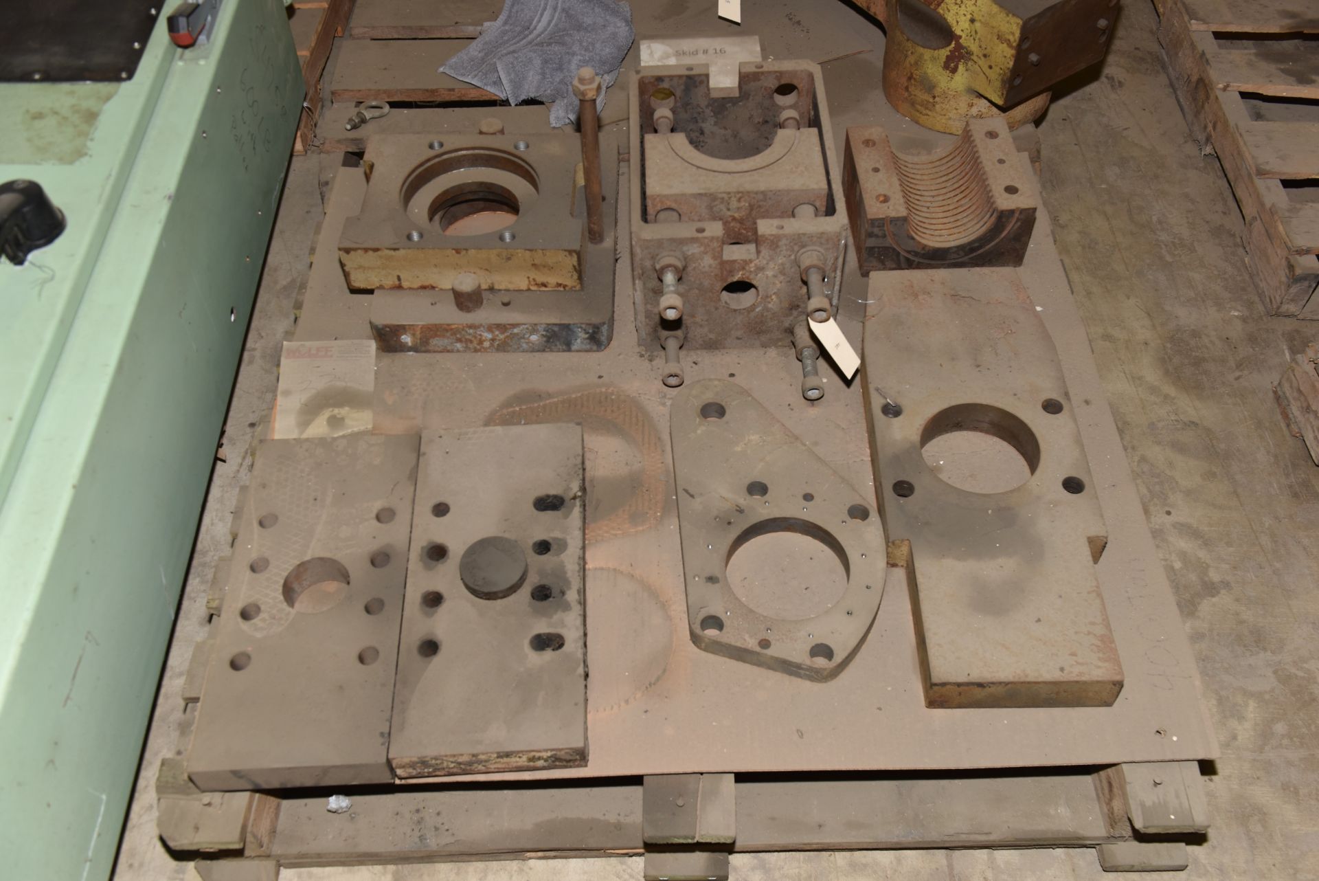 HPM Clamp Shell and Lock Plate for Puller Bar