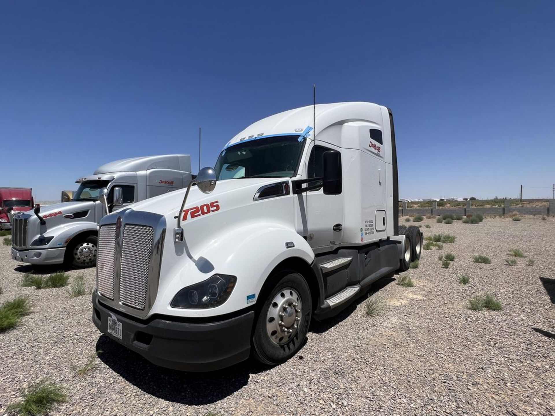 2017 Kenworth T-680 Tandem Axle Truck Tractor, VIN 1XKYDP9X1HJ27205. SUBJECT TO COURT APPROVAL.