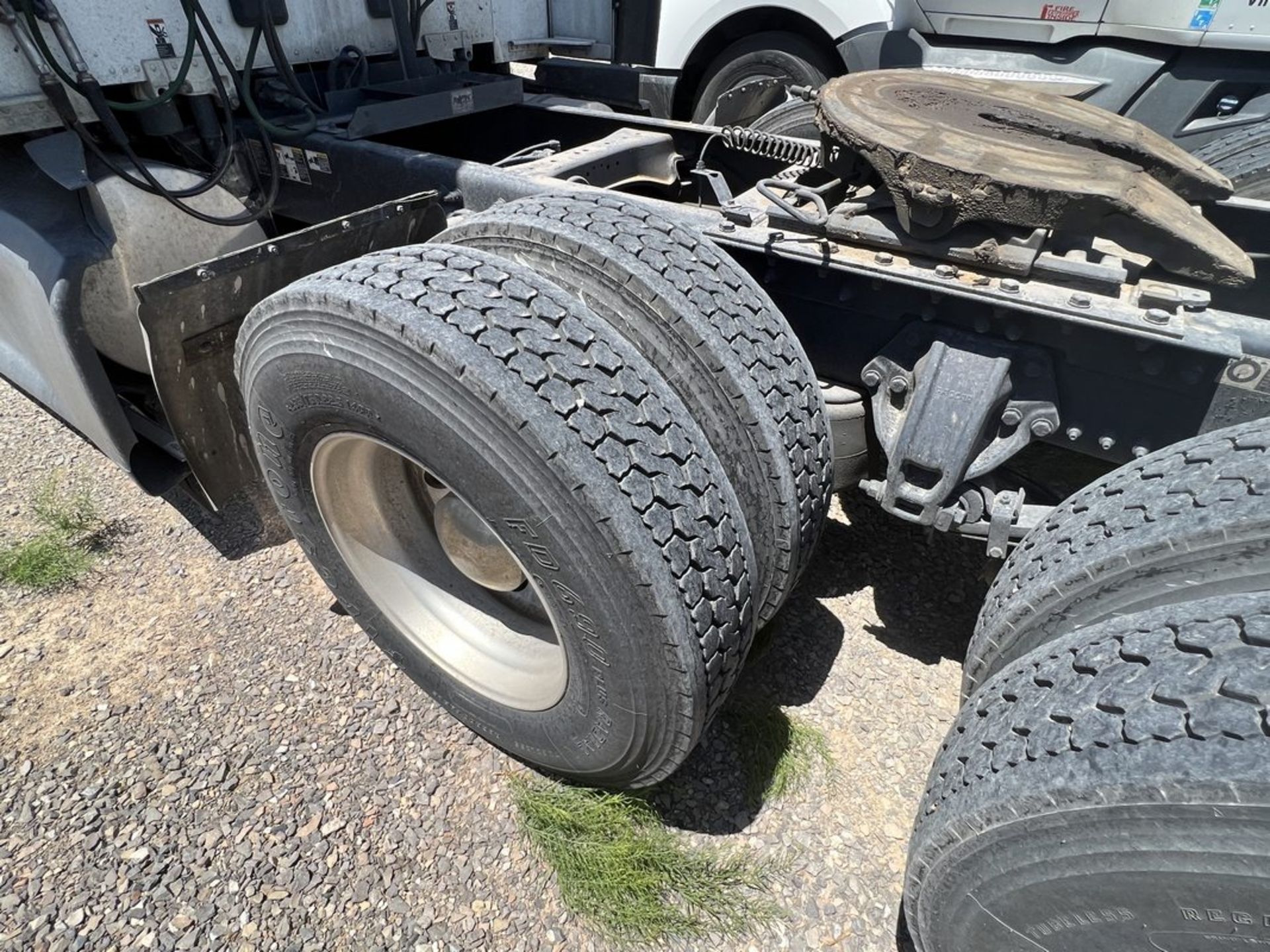 2017 Kenworth T-680 Tandem Axle Truck Tractor, VIN 1XKYDP9X1HJ27205. SUBJECT TO COURT APPROVAL. - Image 10 of 22