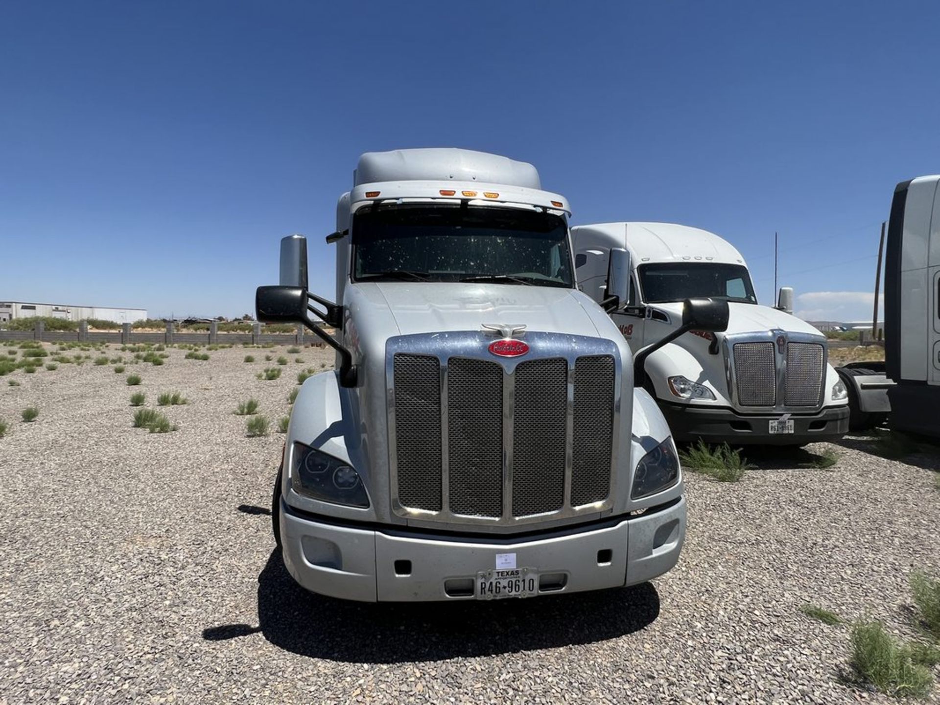 2016 Peterbilt 579 Tandem Axle Truck Tractor, VIN 1X9PBDP9X8GD354484 - Image 2 of 27