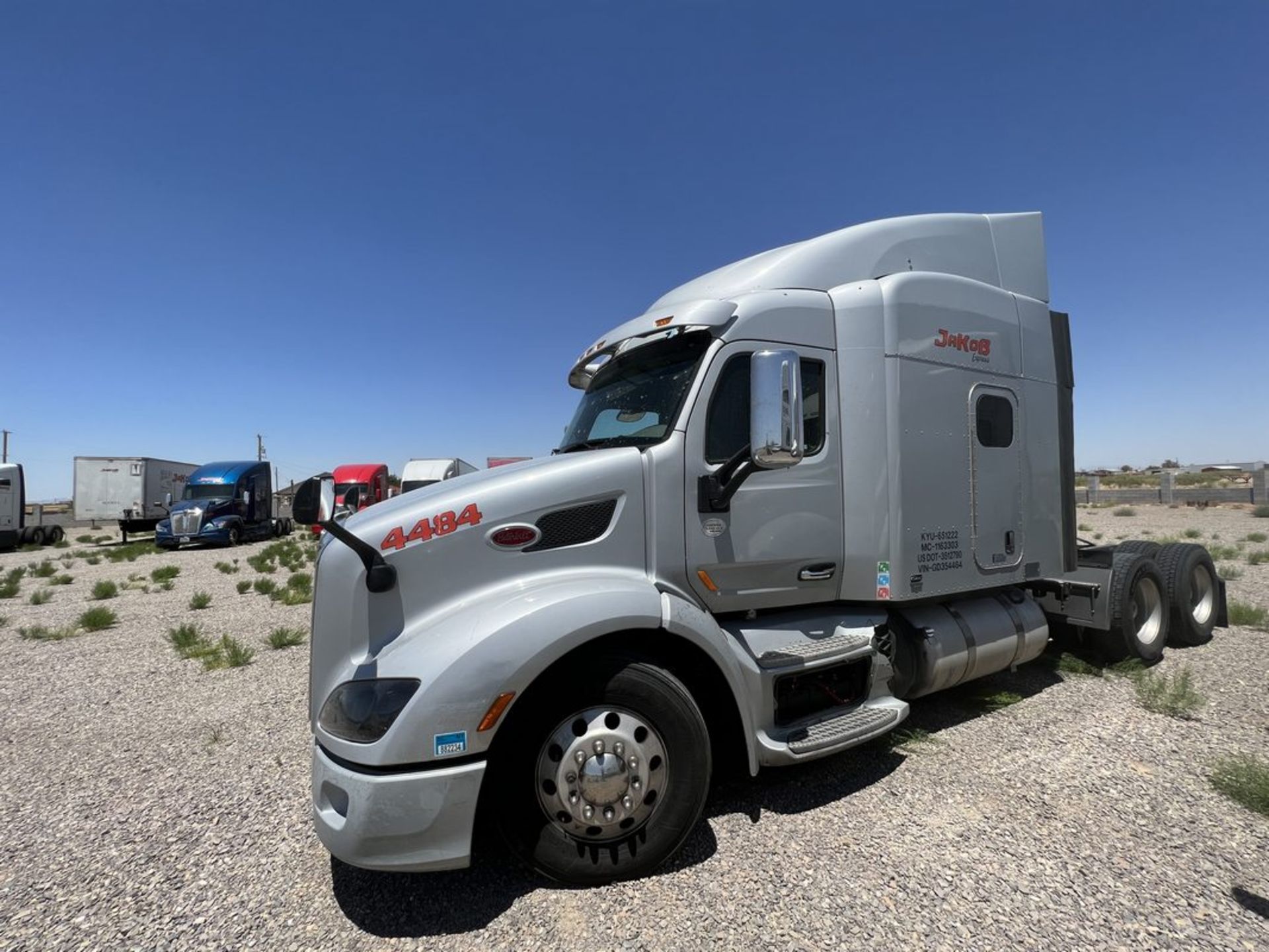 2016 Peterbilt 579 Tandem Axle Truck Tractor, VIN 1X9PBDP9X8GD354484 - Image 14 of 27