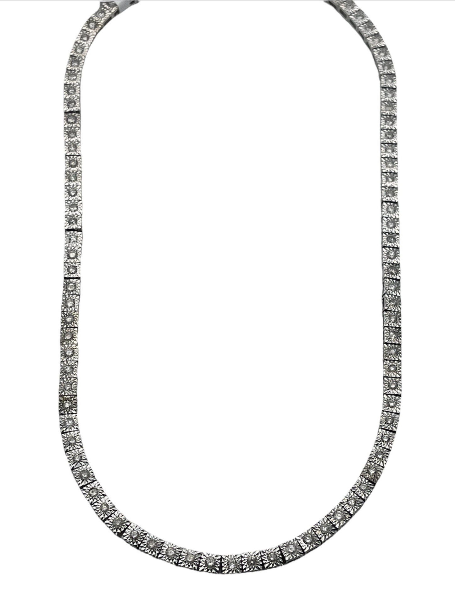 RRP-£8995.00 9ct WHITE GOLD LADIES ILLUSION SET DIAMOND NECKLACE, TOTAL DIAMOND WEIGHT 5.00 CARAT