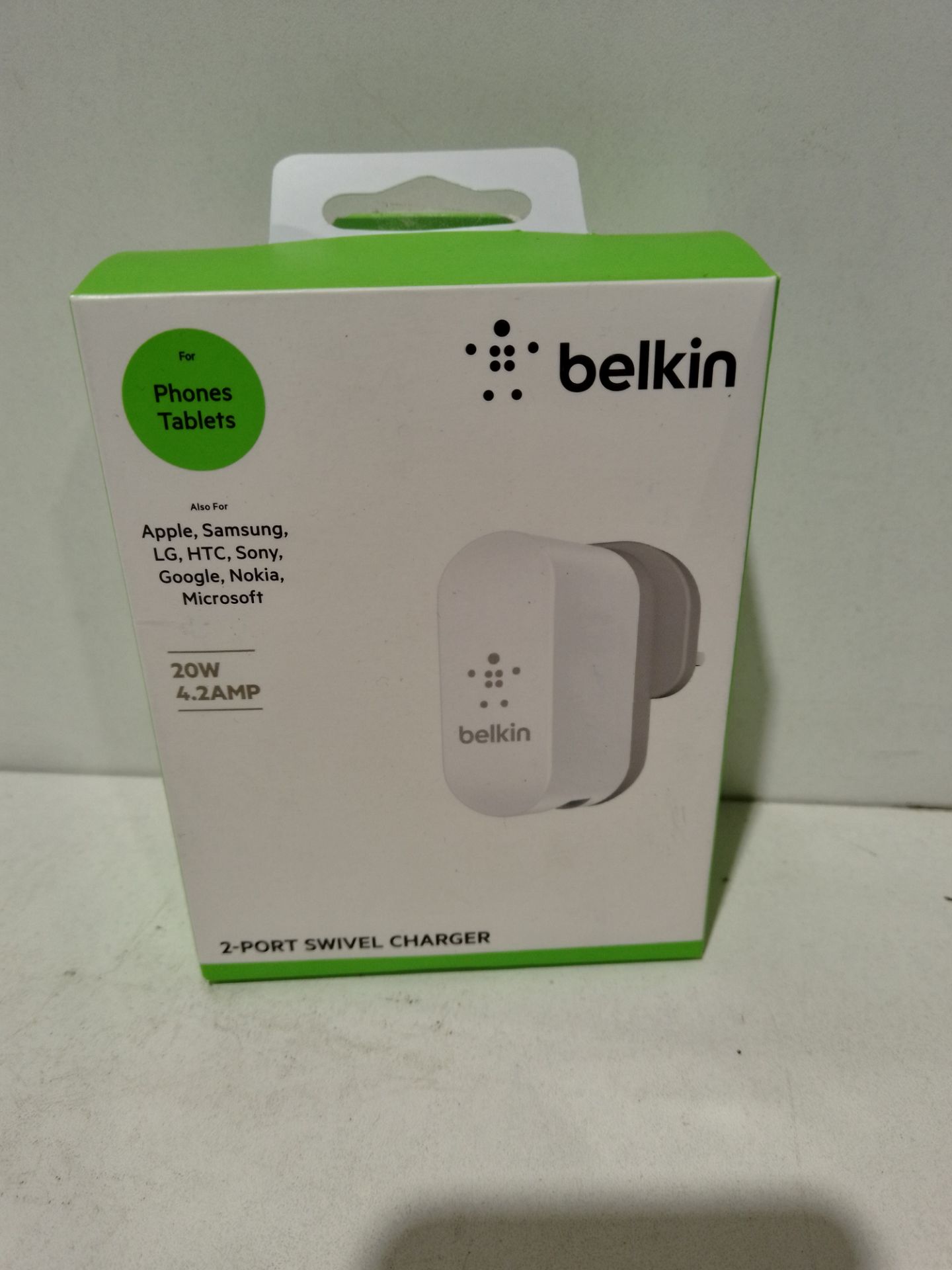 RRP £11.00 Belkin F8J107ukWHT Indoor Mobile Device Charger - Grey/White - Image 2 of 2