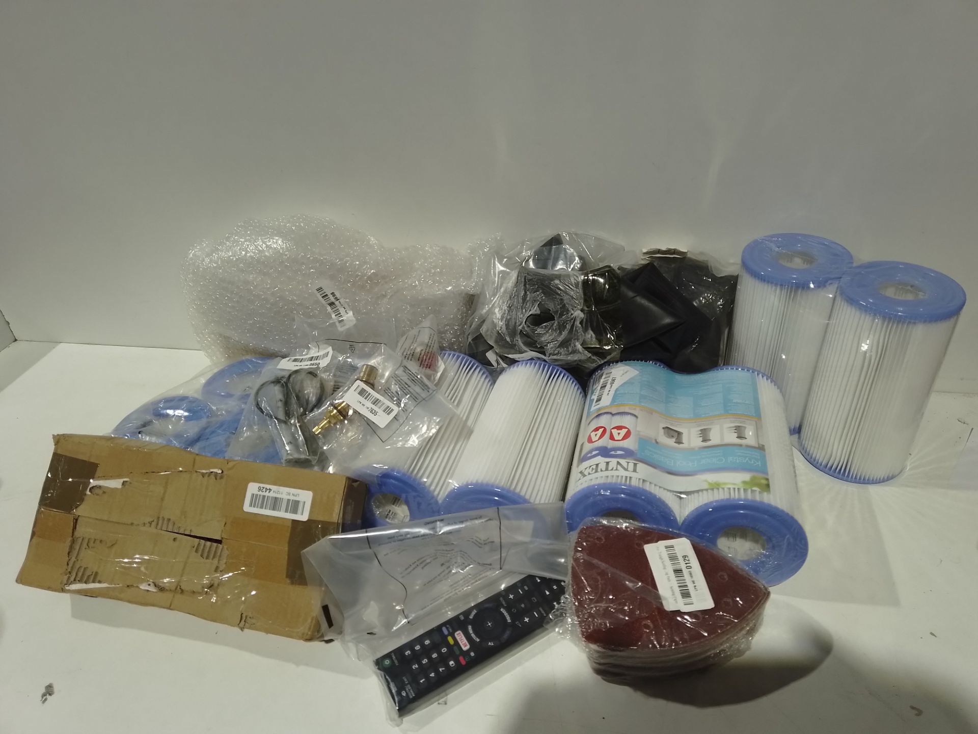 RRP £151.82 Total, Lot consisting of 16 items - See description. - Image 2 of 9