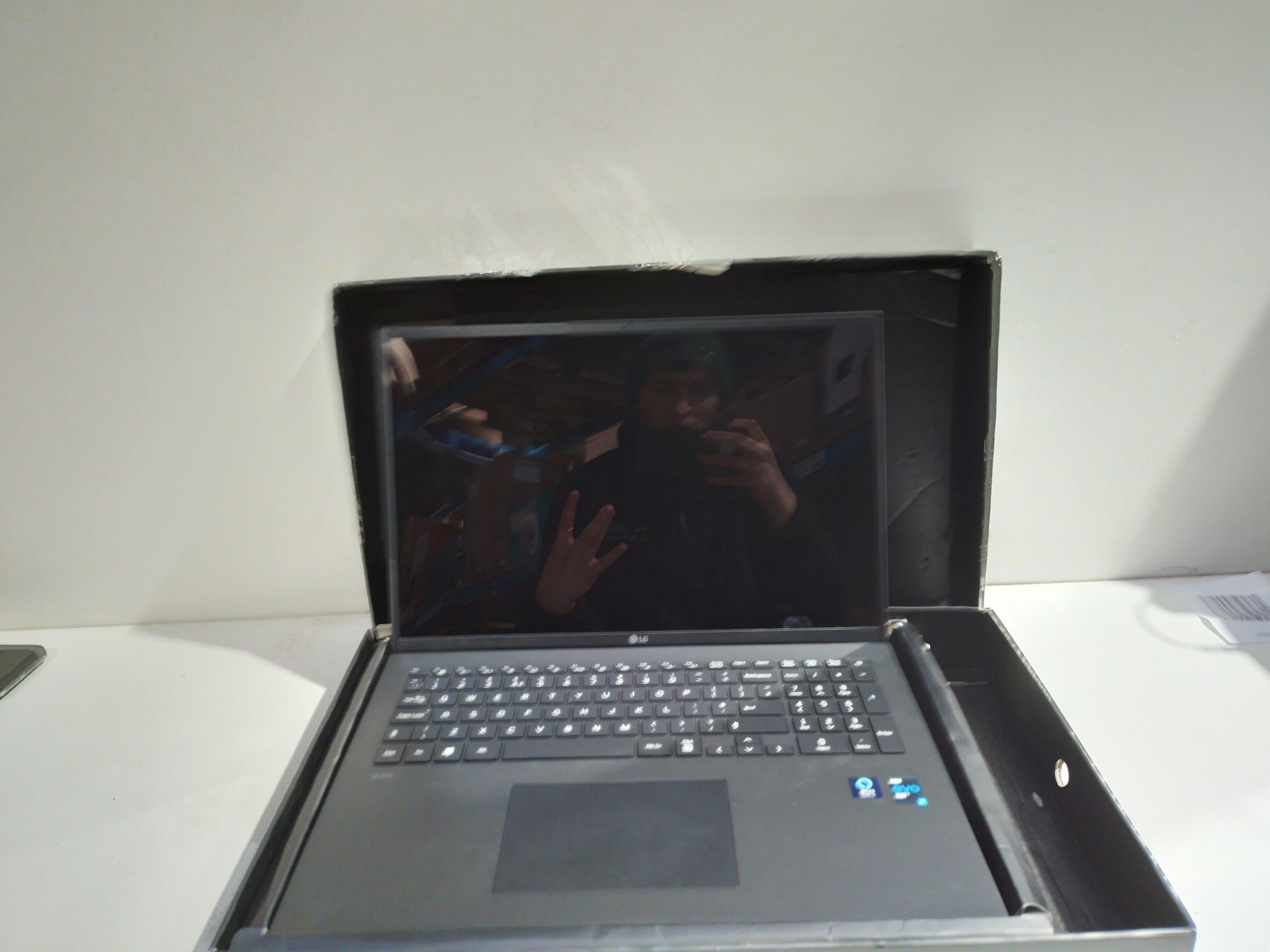 RRP £1,499 LG Gram 17 Inch 17Z90P Laptop - Image 2 of 2