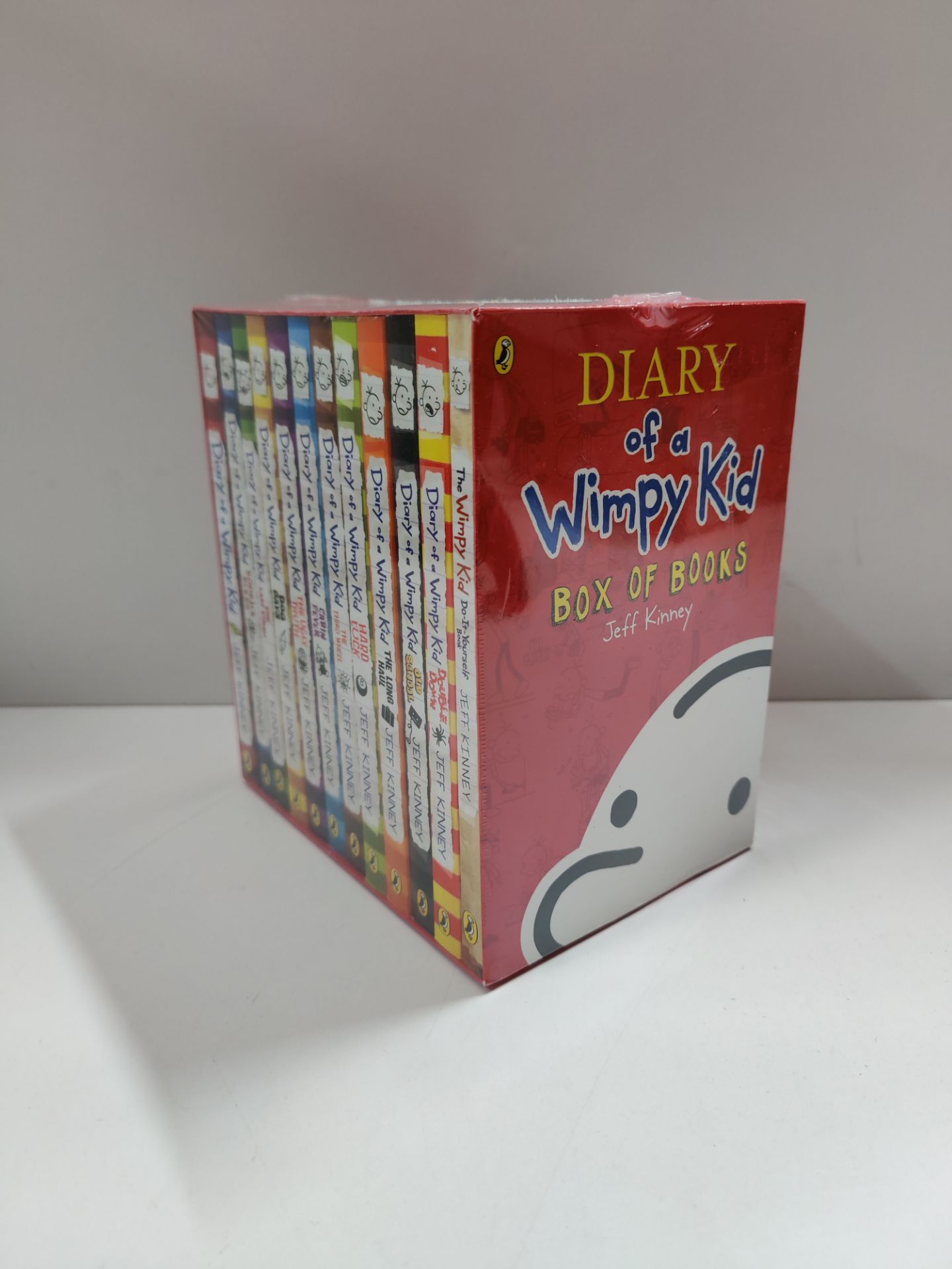 RRP £34.66 Diary of a Wimpy Kid Collection 12 Books Box Set - Image 2 of 2