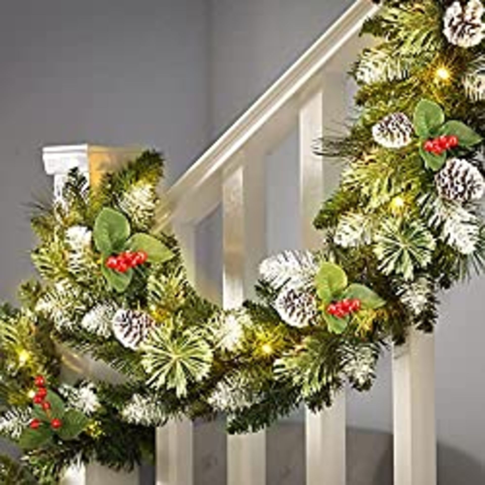 RRP £31.88 SHareconn 9FT(270 cm) Pre-Lit Artificial Christmas Garland - Image 2 of 4