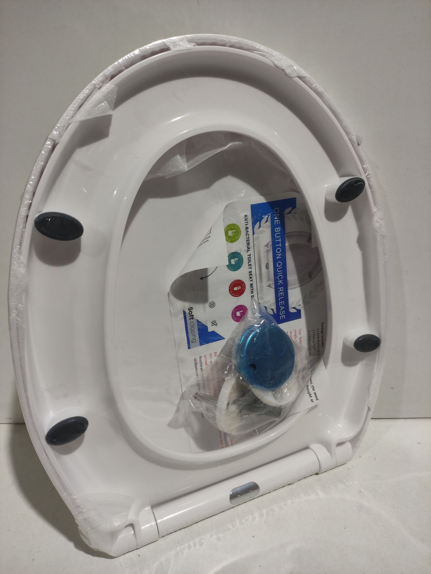 RRP £24.98 Toilet Seat - Image 2 of 2