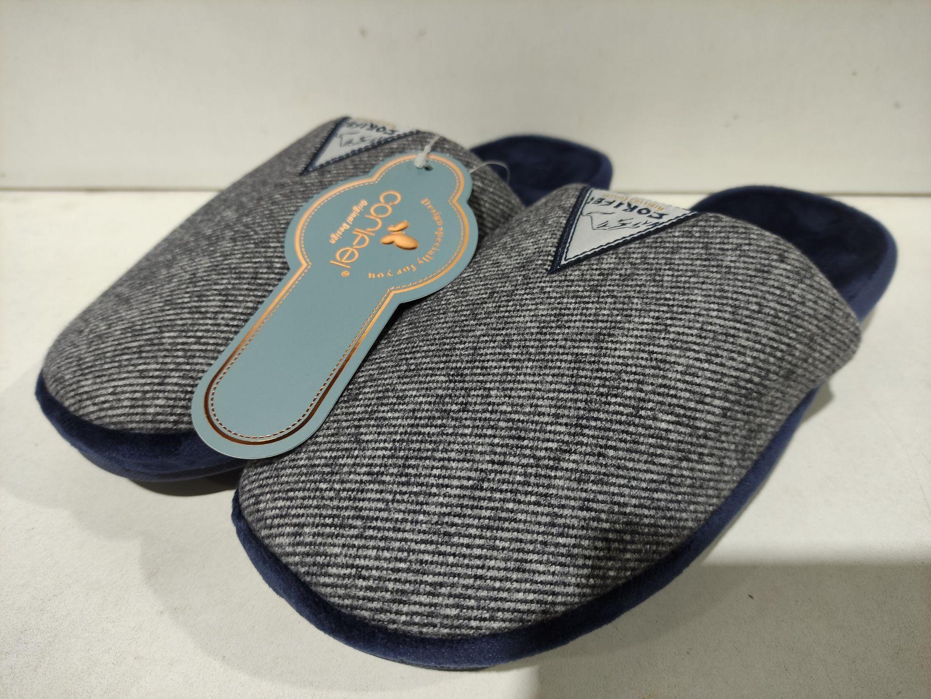 RRP £9.98 corifei Comfy Slippers for Men, Closed House Shoes with Arch Support - Image 2 of 2