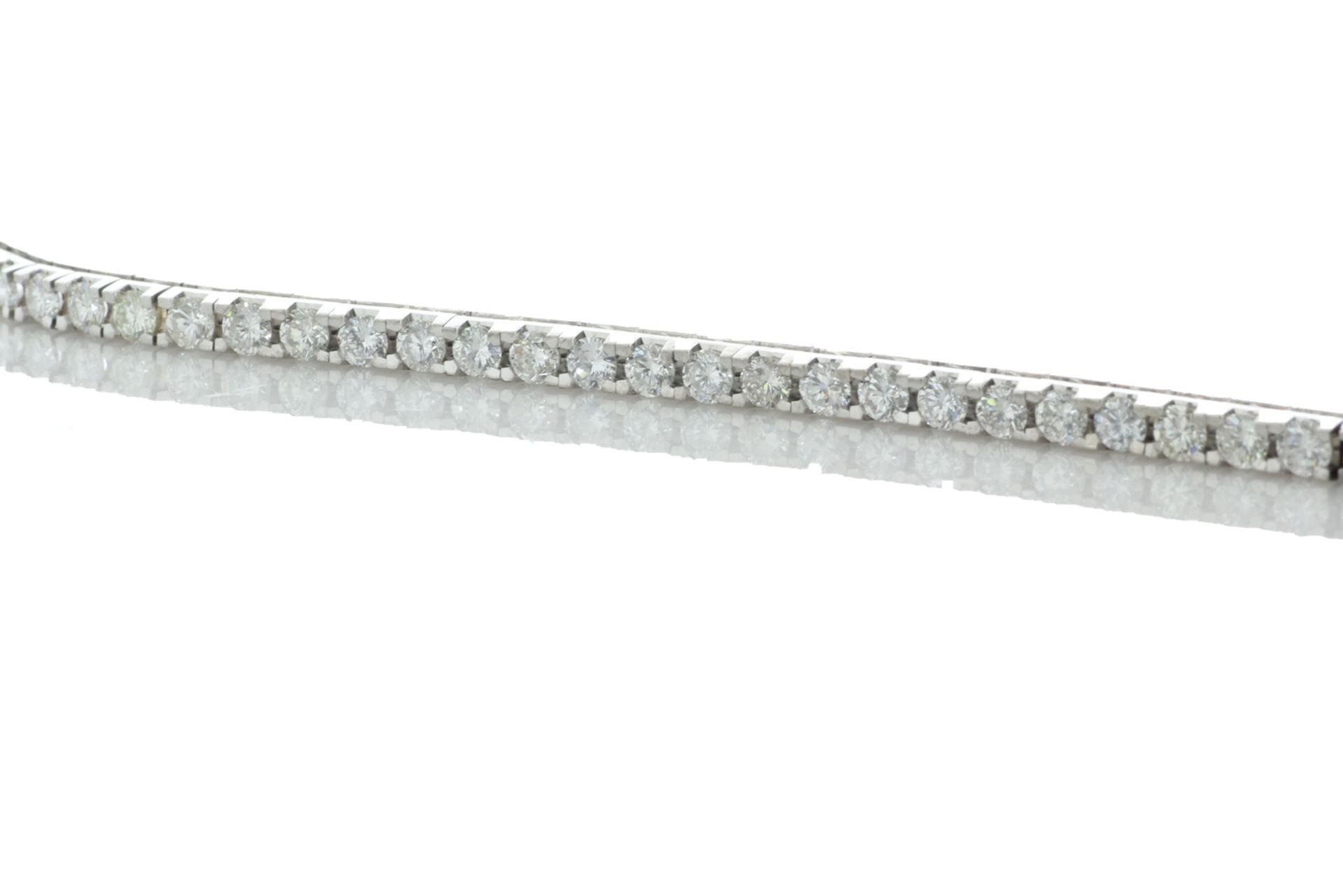 18ct White Gold Tennis Diamond Bracelet 8.5" 4.07 Carats - Valued By IDI £26,915.00 - Seventy one - Image 4 of 6