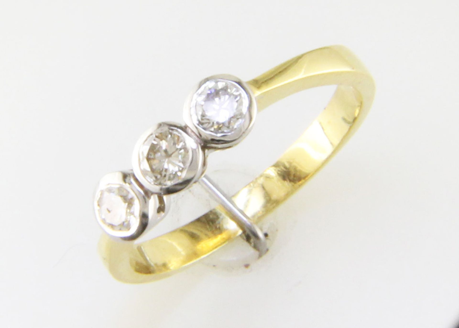 18ct Three Stone Claw Set Diamond Ring 0.75 Carats - Valued By AGI £6,230.00 - Three beautiful round - Image 5 of 9