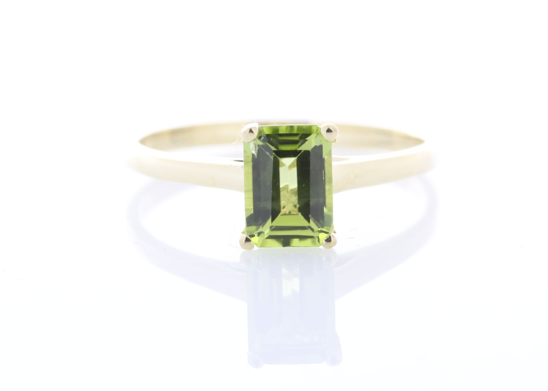 9ct Yellow Gold Single Stone Emerald Cut Peridot Ring 0.95 Carats - Valued By AGI £1,870.00 - An